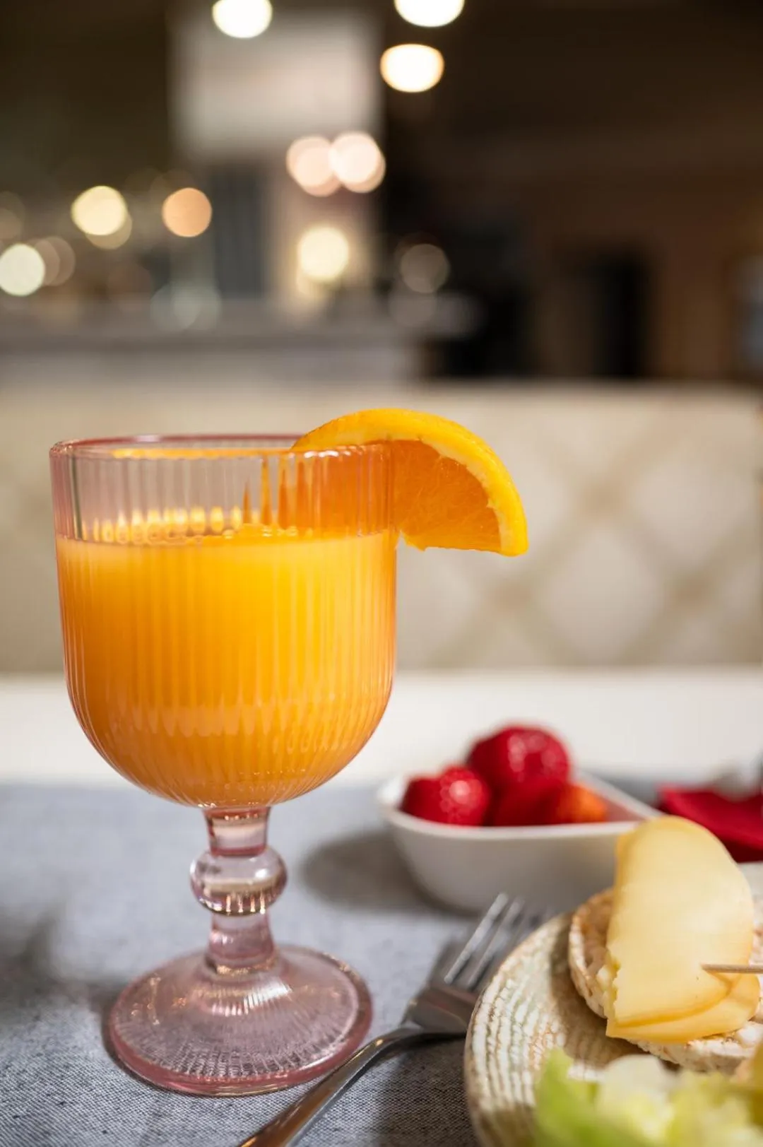 Restaurant/places to eat in Hotel Zeus