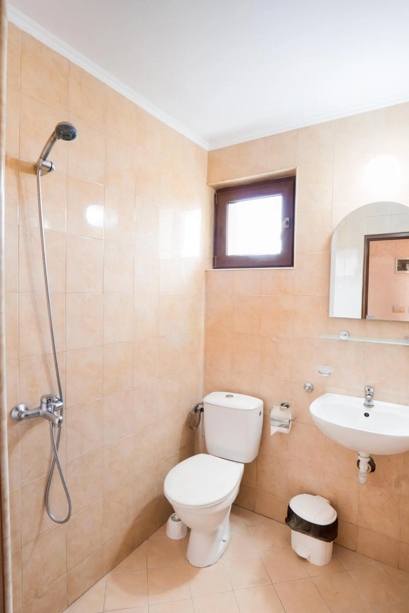 Shower in Hotel Zeus