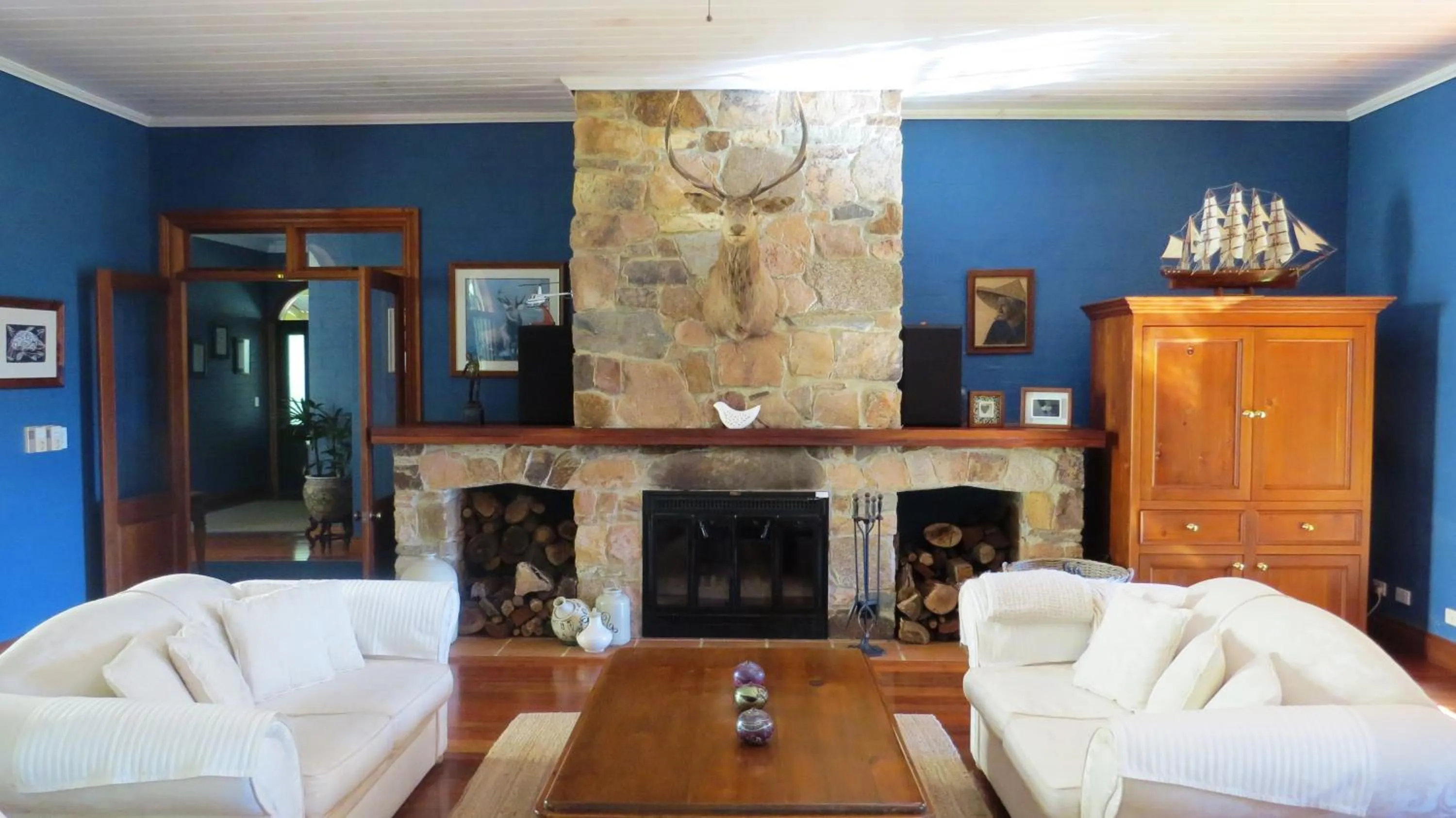 Living room in Victoria's At Ewingsdale