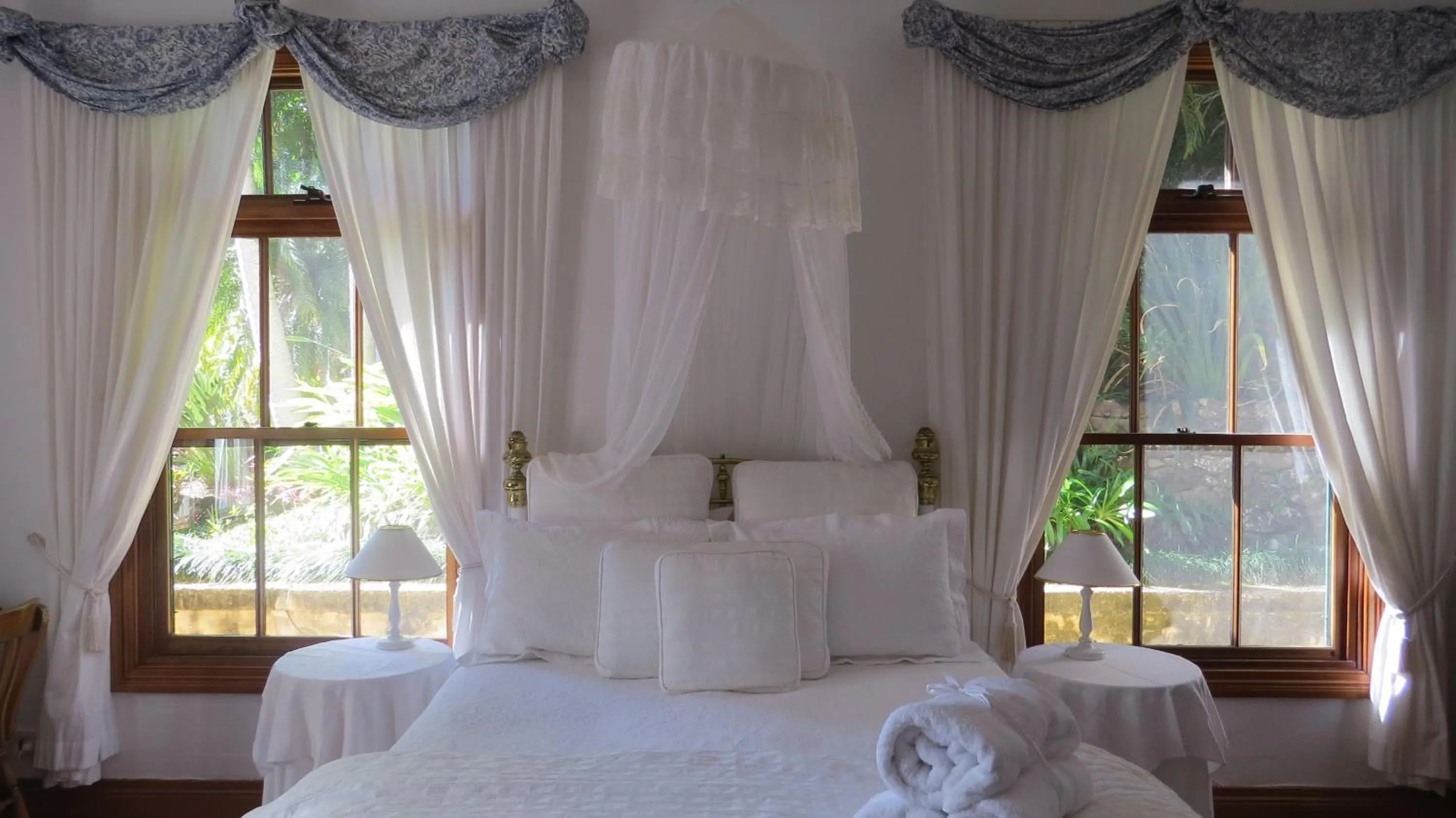 Bedroom, Bed in Victoria's At Ewingsdale