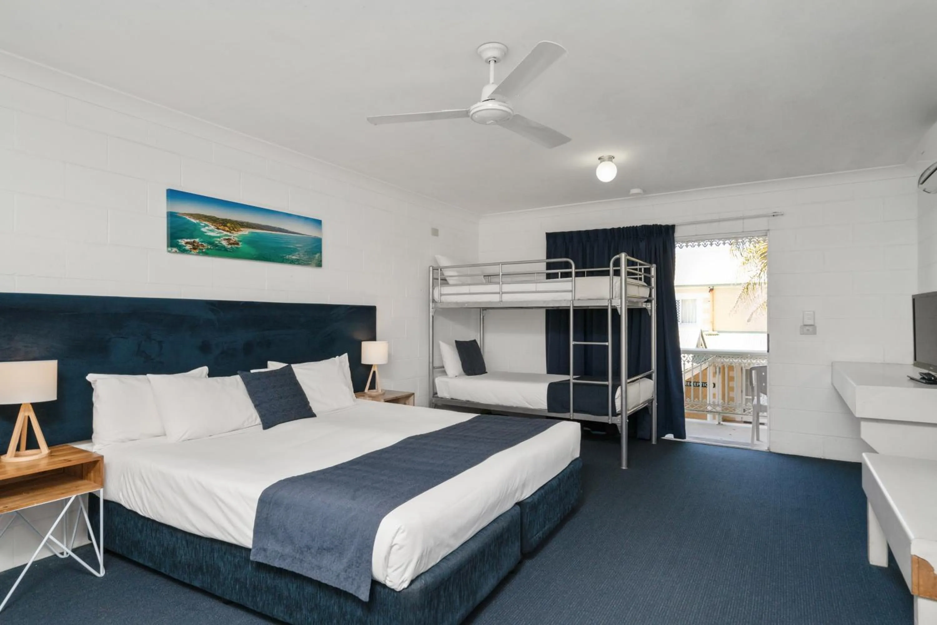 Photo of the whole room, Bed in Wollongbar Motel