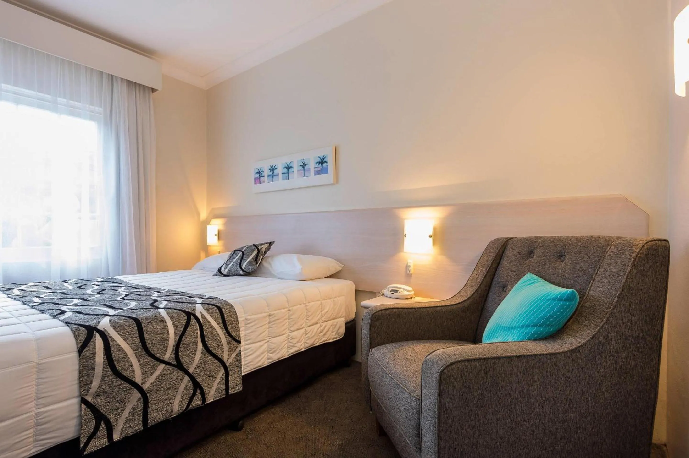 Bedroom, Bed in Comfort Inn All Seasons