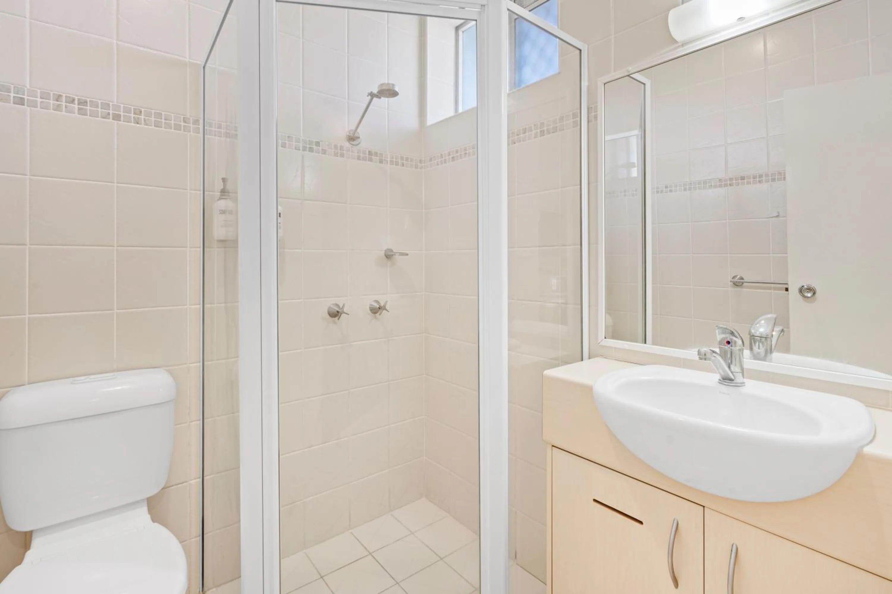 Comfort Inn All Seasons