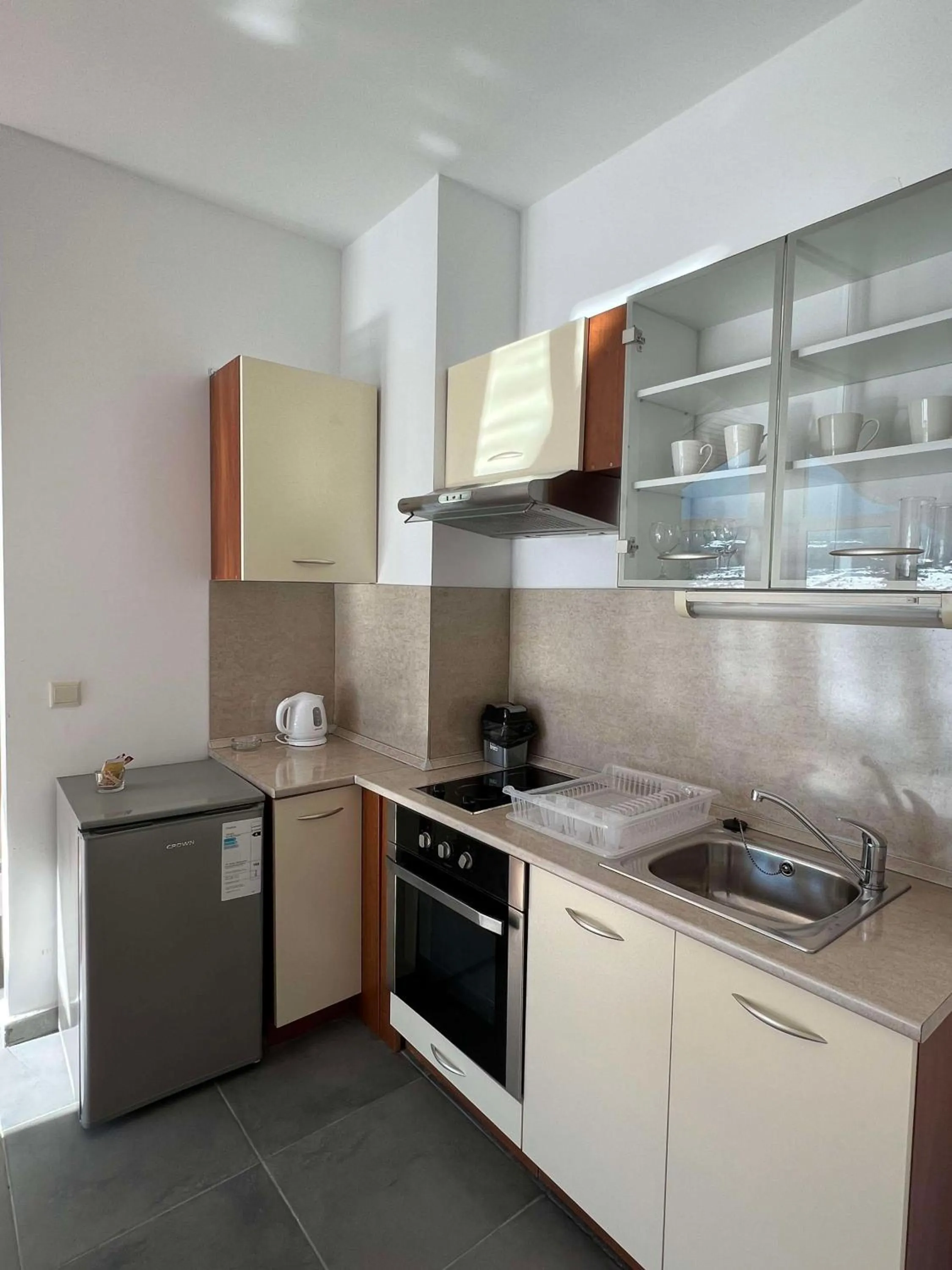 Kitchen or kitchenette in Local Stay Hotel, BW Signature Collection