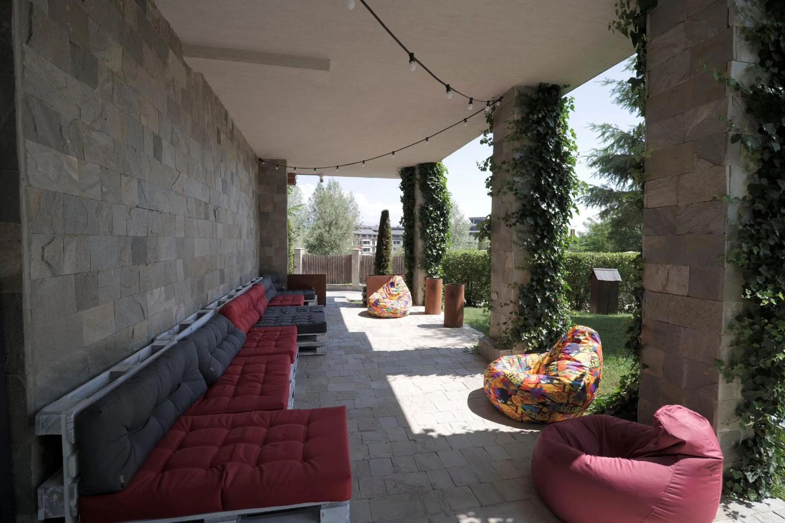 Garden in Local Stay Hotel, BW Signature Collection