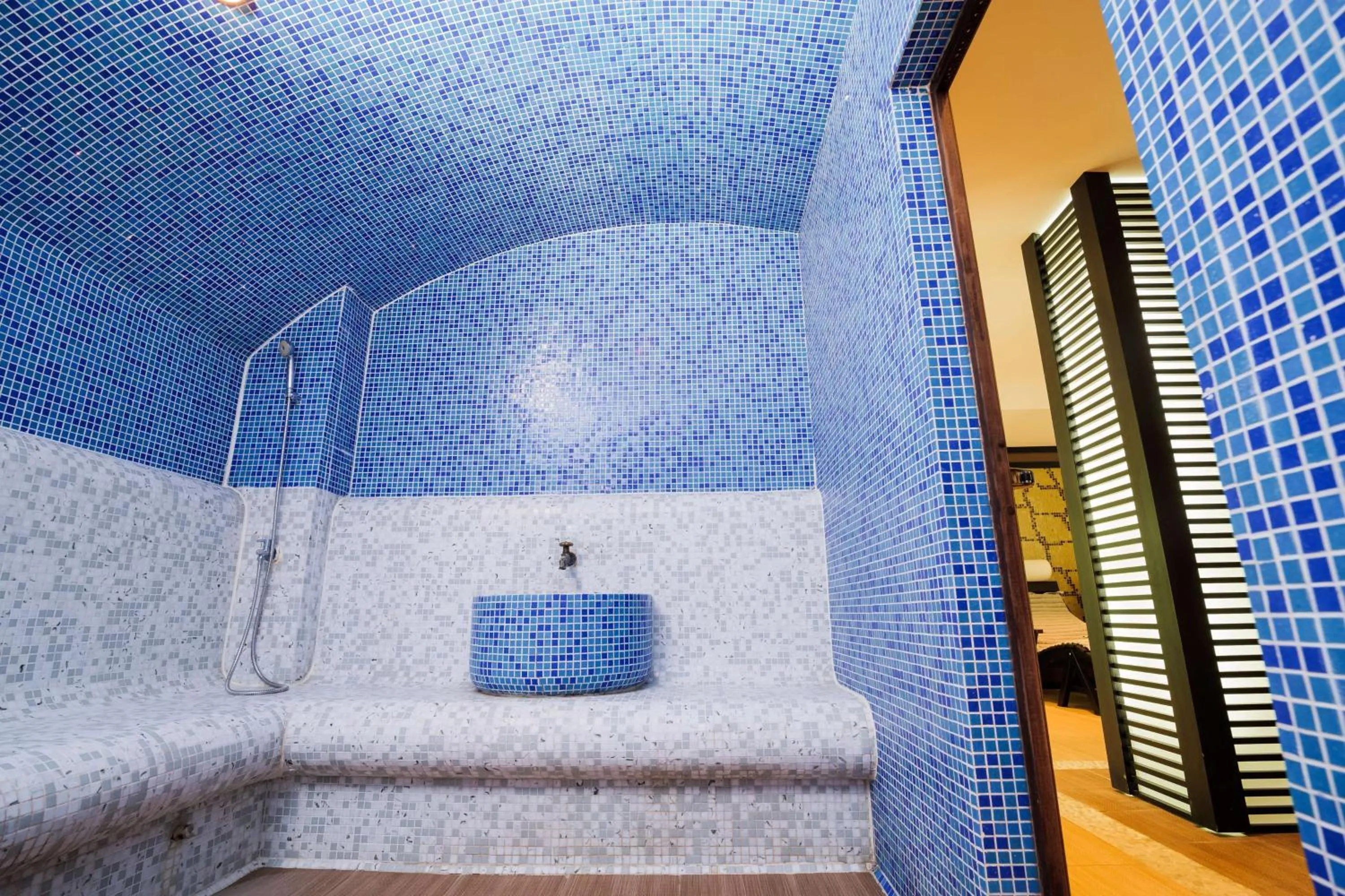 Spa and wellness centre/facilities in Local Stay Hotel, BW Signature Collection