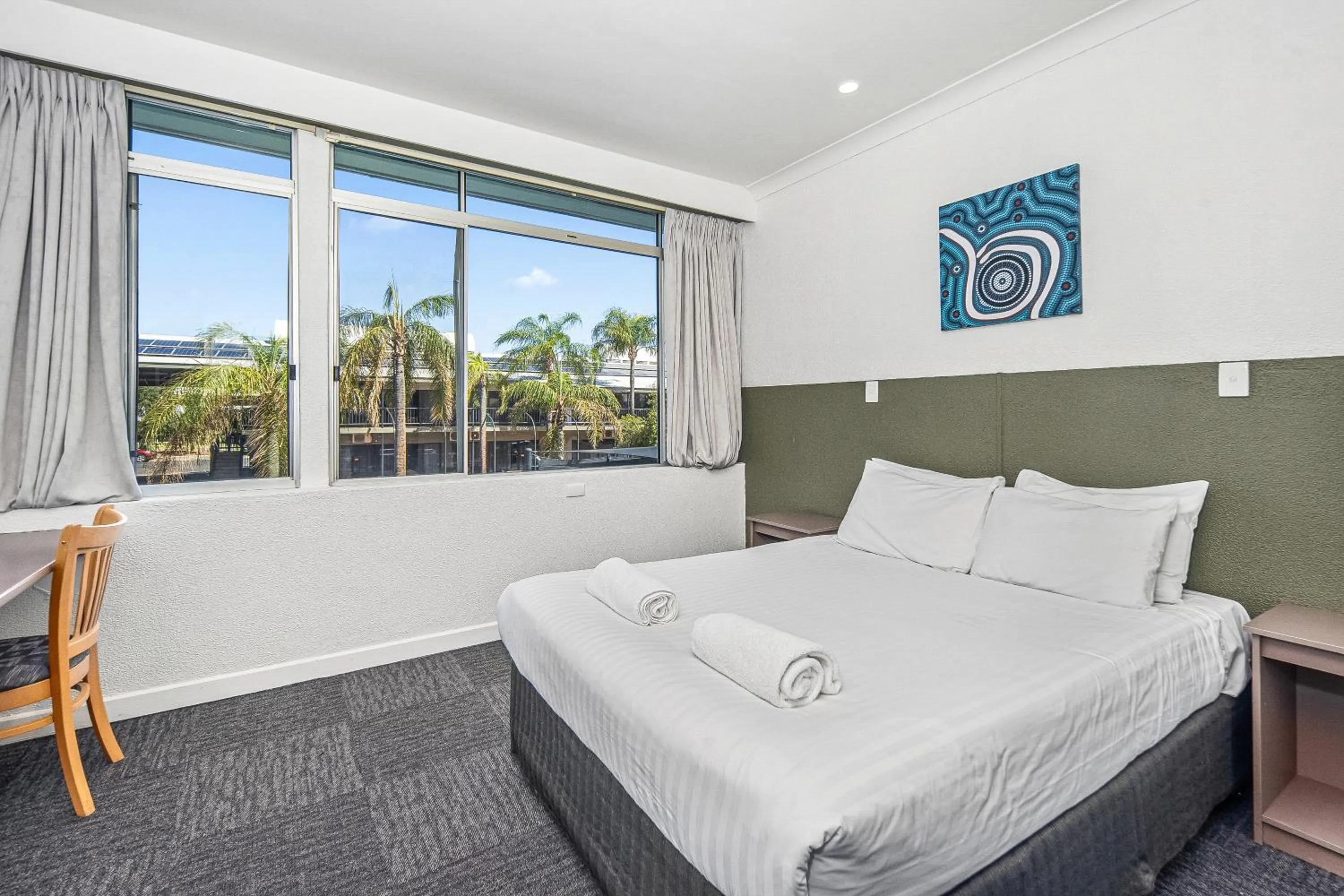 Bedroom, Bed in Diplomat Hotel Alice Springs