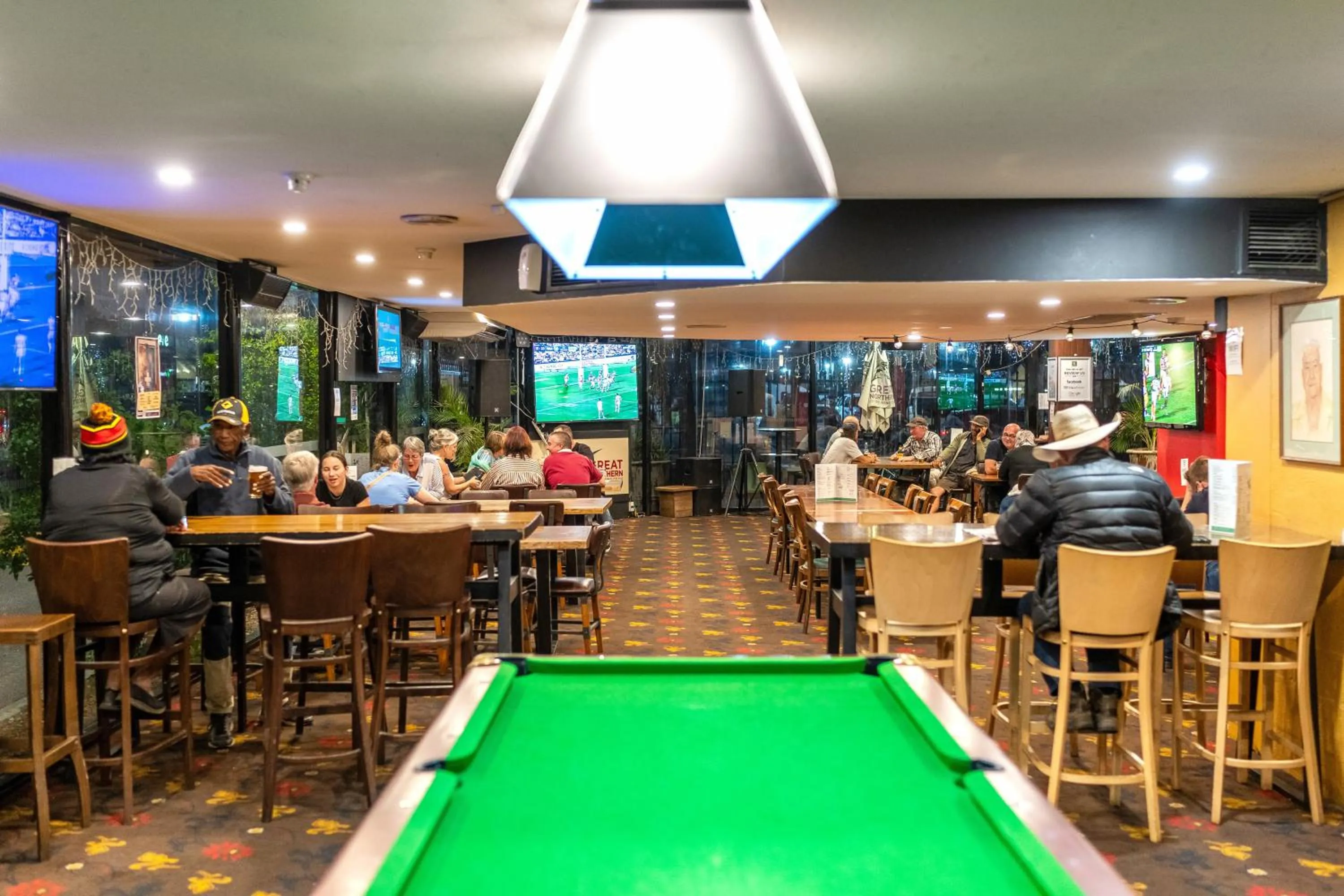 Restaurant/places to eat in Diplomat Hotel Alice Springs