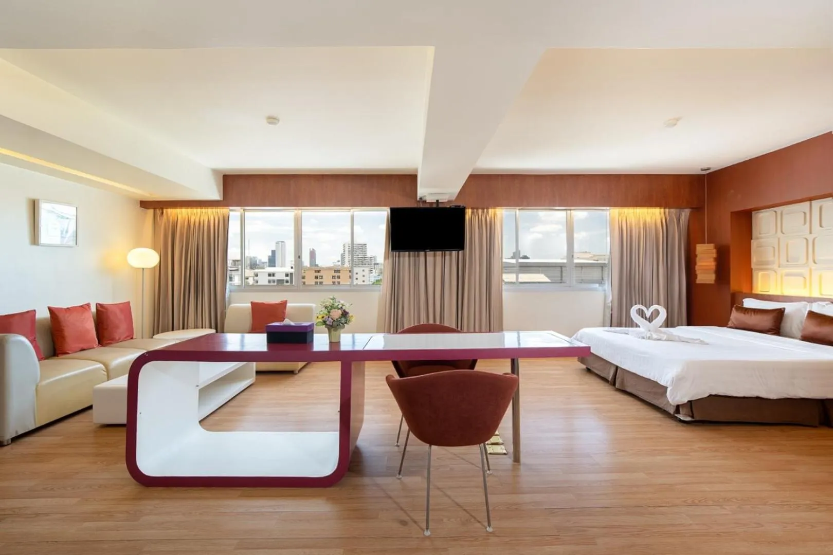 Living room, Bed in Veronica Residence