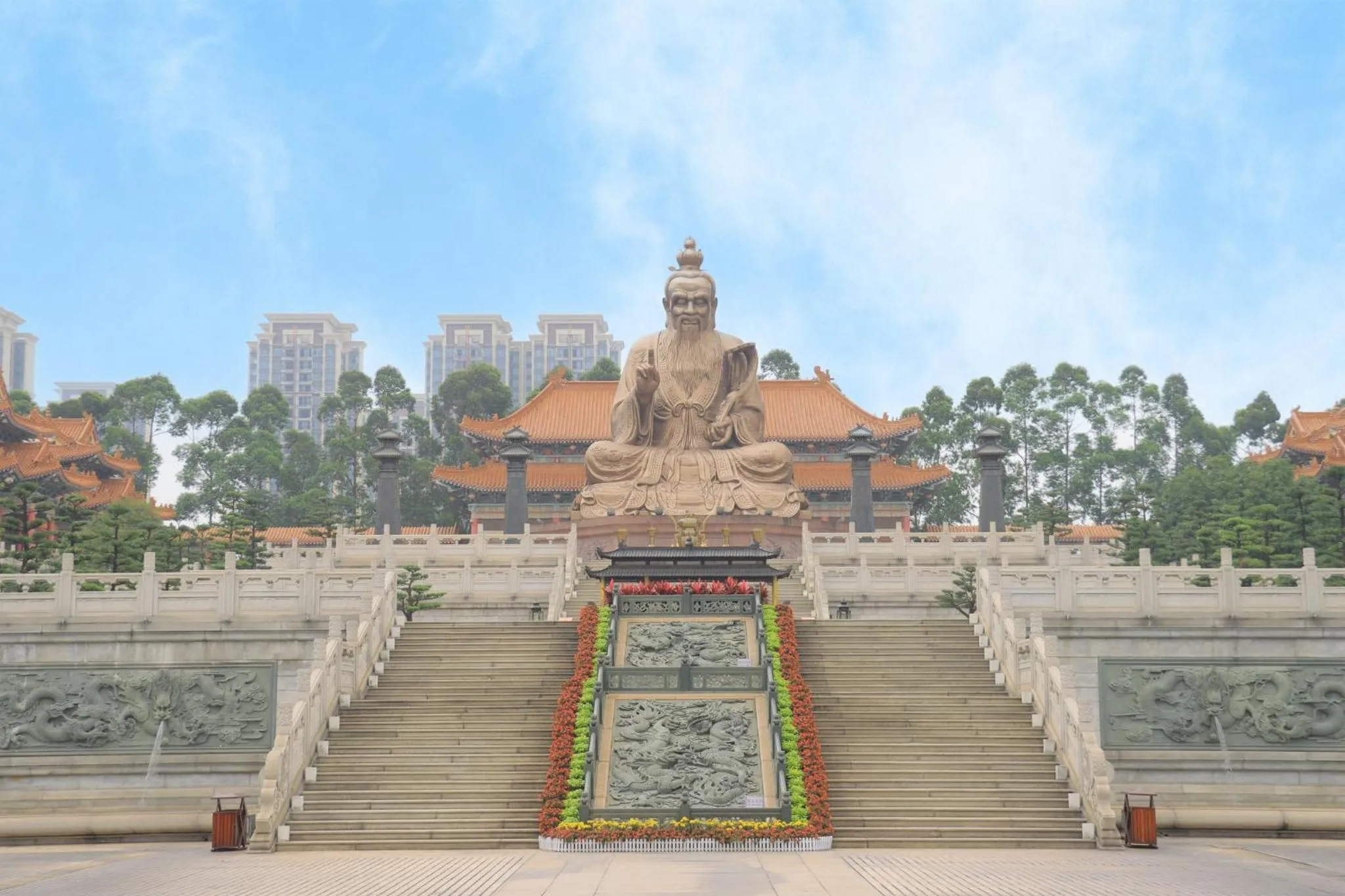 Nearby landmark in Crowne Plaza Guangzhou Huadu by IHG - Free Shuttle bus between hotel to Exhibition Center During Canton Fair