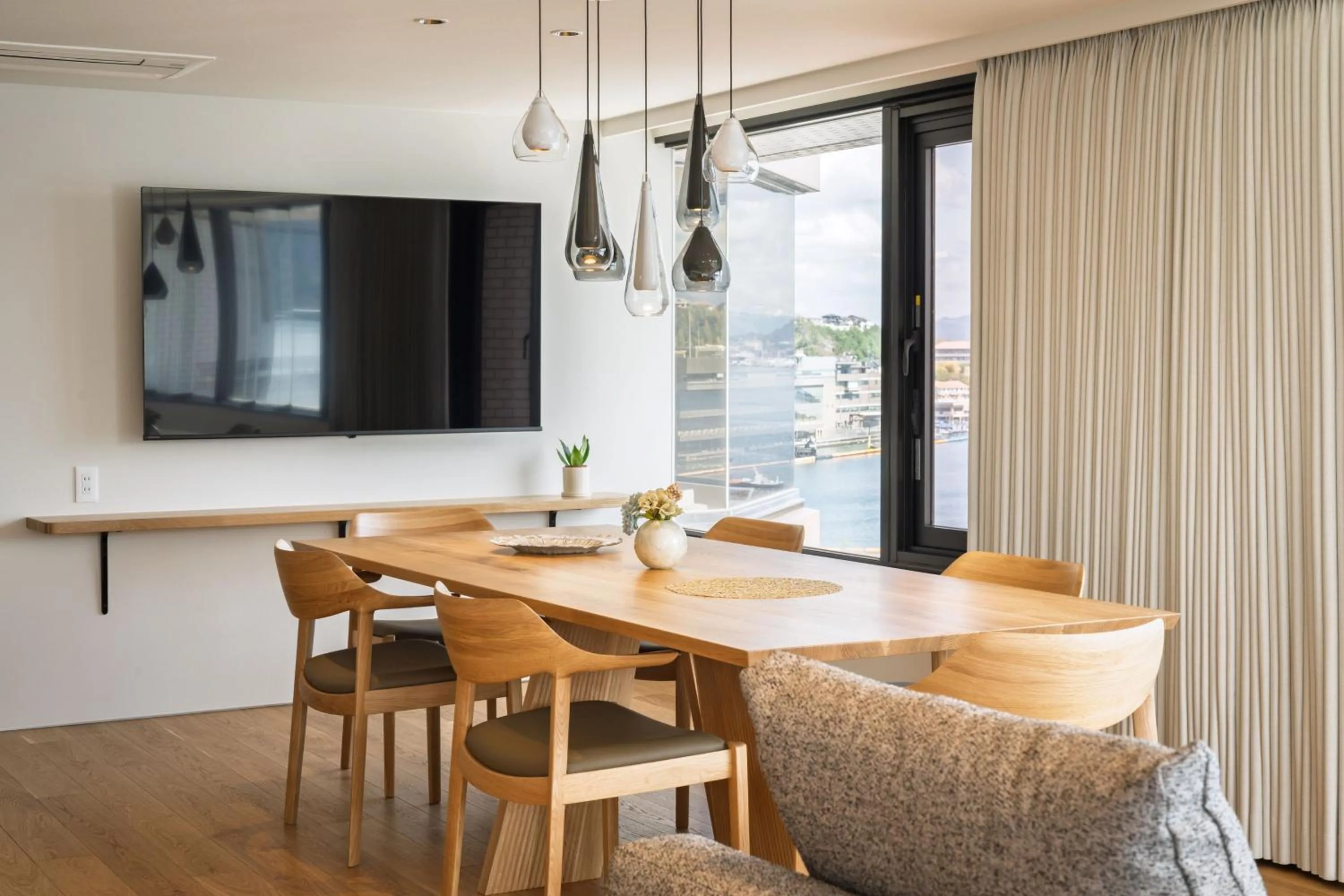 TV and multimedia in Miyajima Coral Hotel