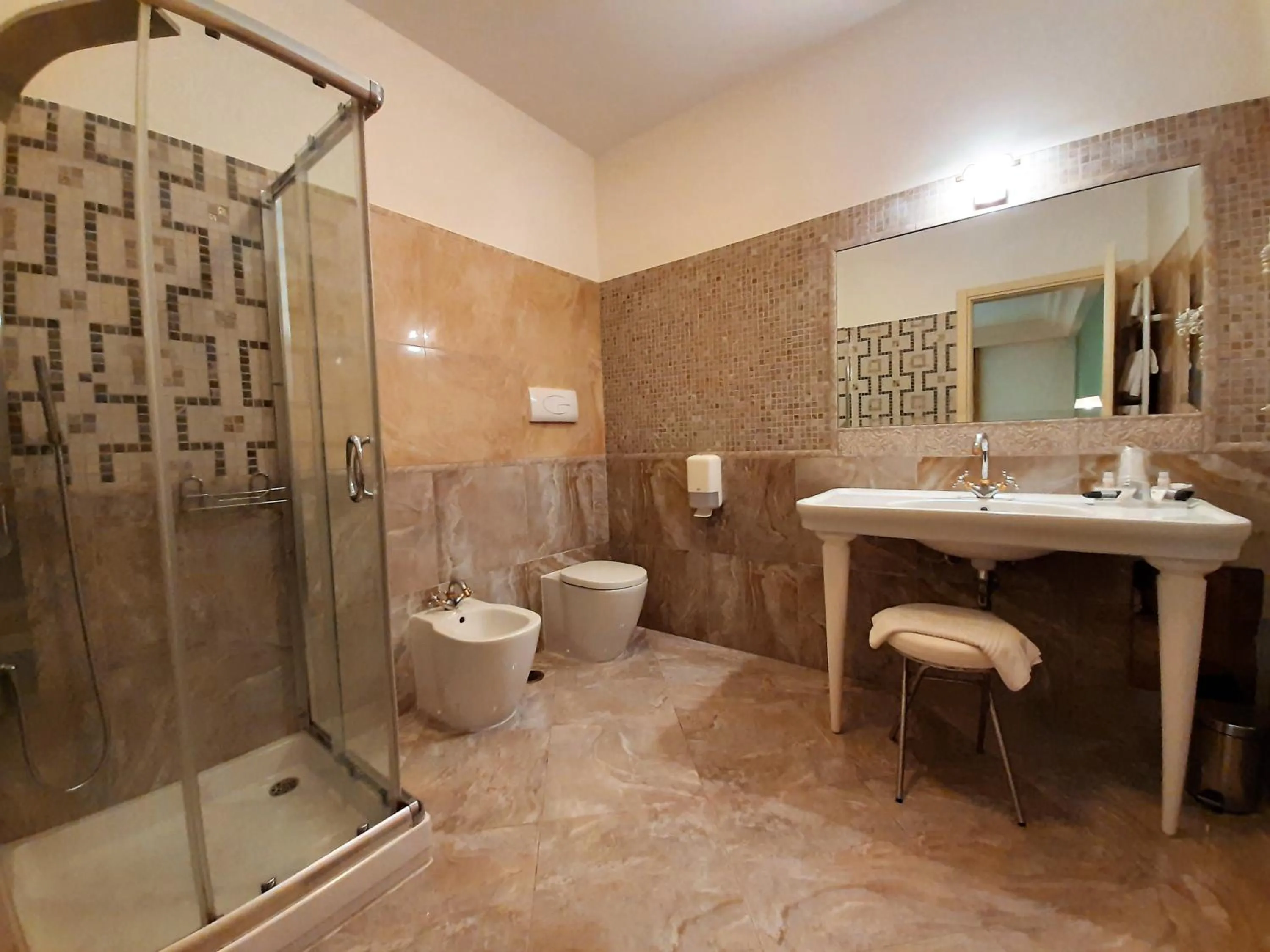 Bathroom in Regina di Saba - Hotel Villa per ricevimenti