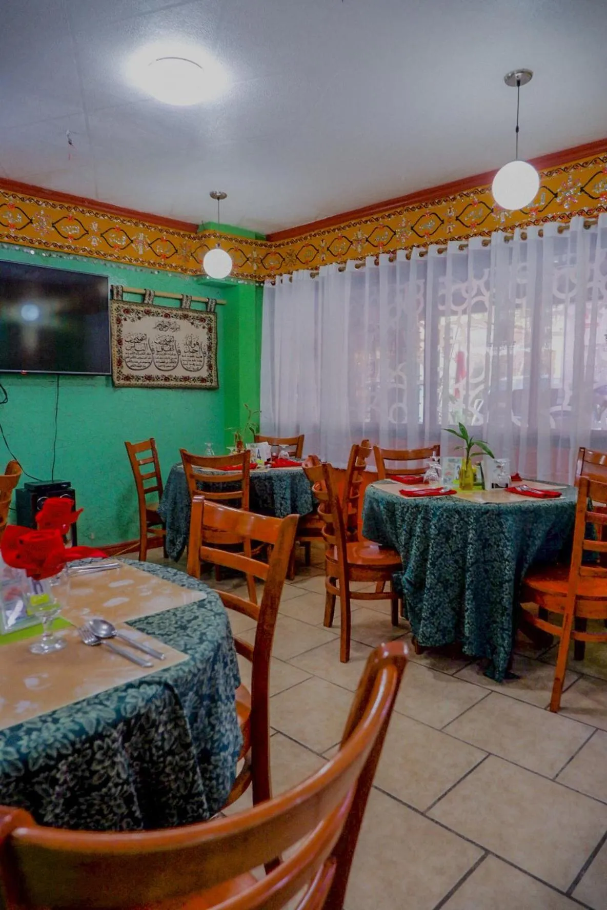 Restaurant/places to eat in TINHAT Halal حلال Certified Boutique Hotel And Restaurant