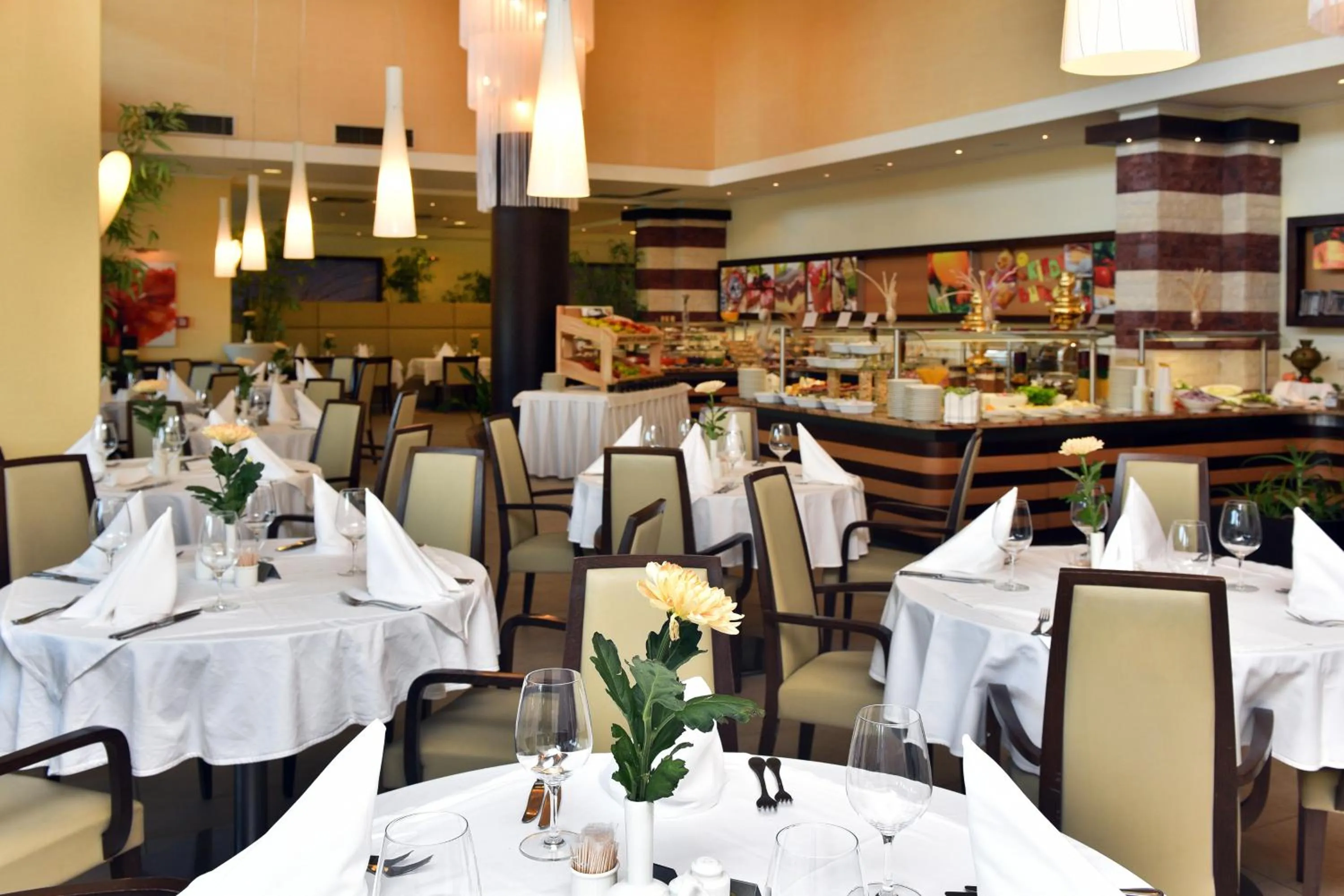 Restaurant/places to eat in Flamingo Grand Hotel & Spa