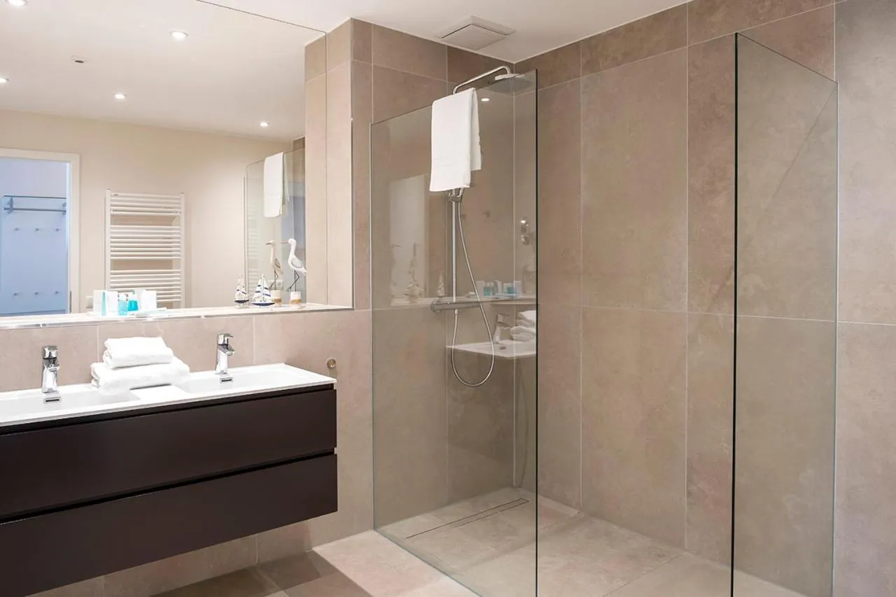 Bathroom in Hotel Haus am Meer