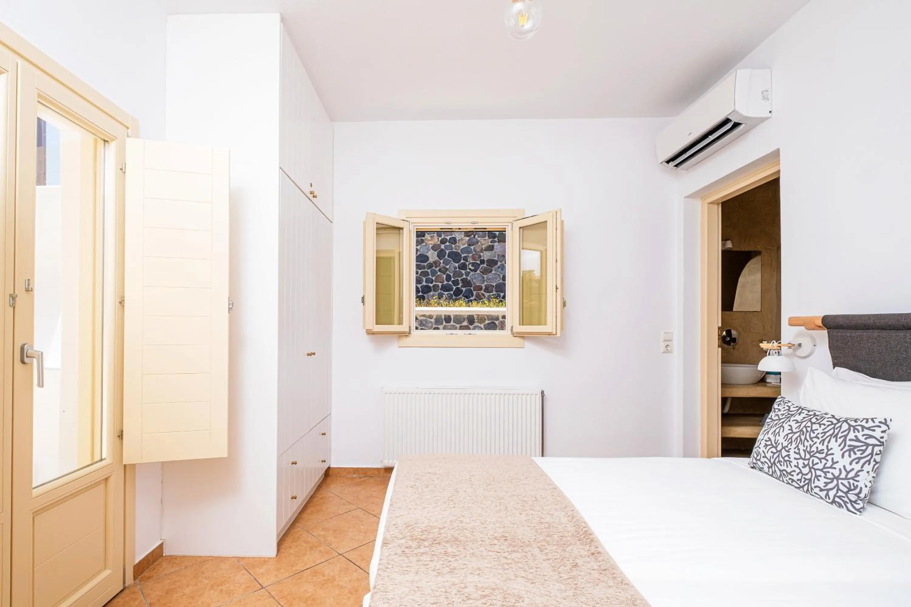 Bed in White Orchid Villa