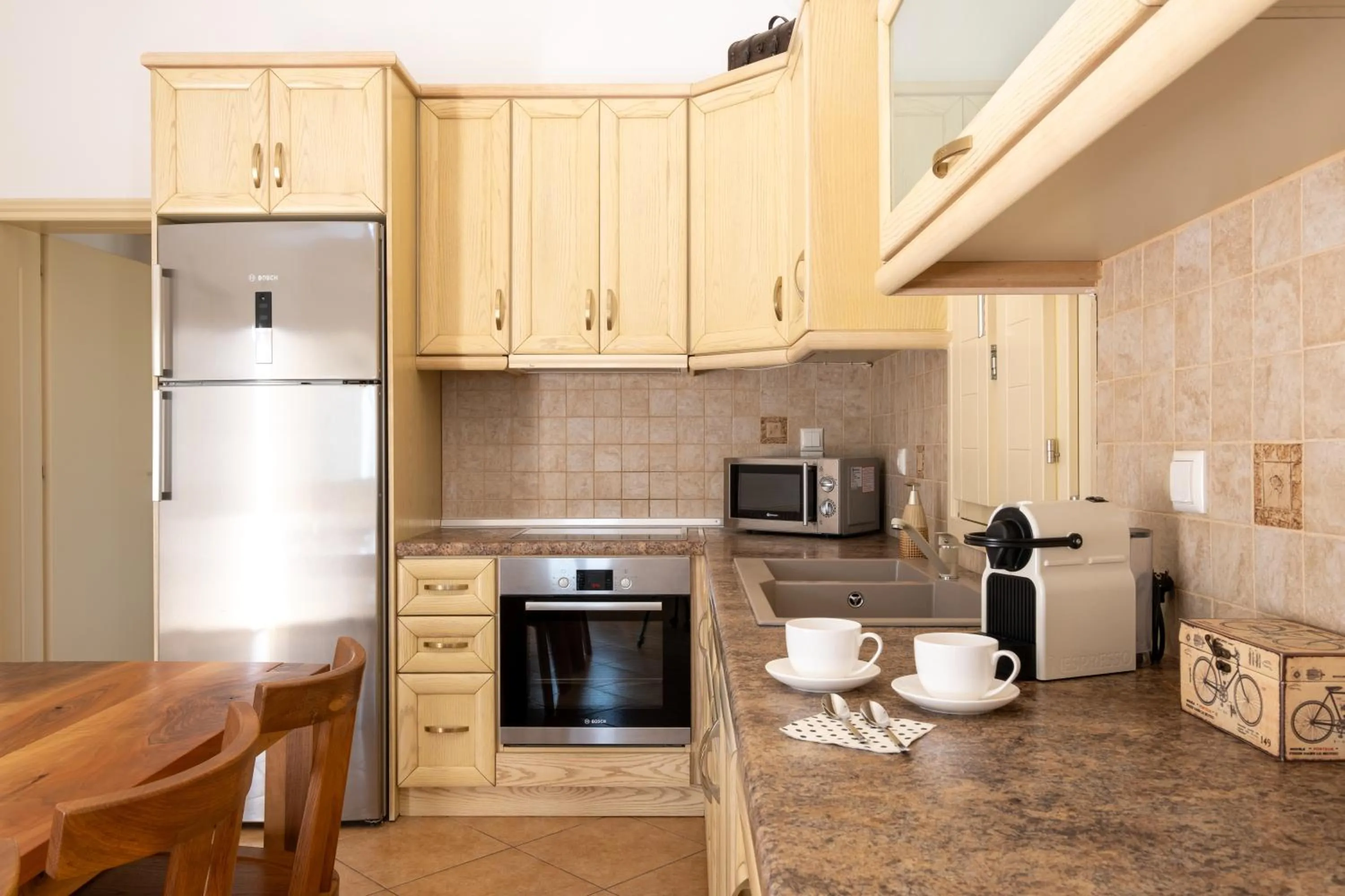 Coffee/tea facilities in White Orchid Villa
