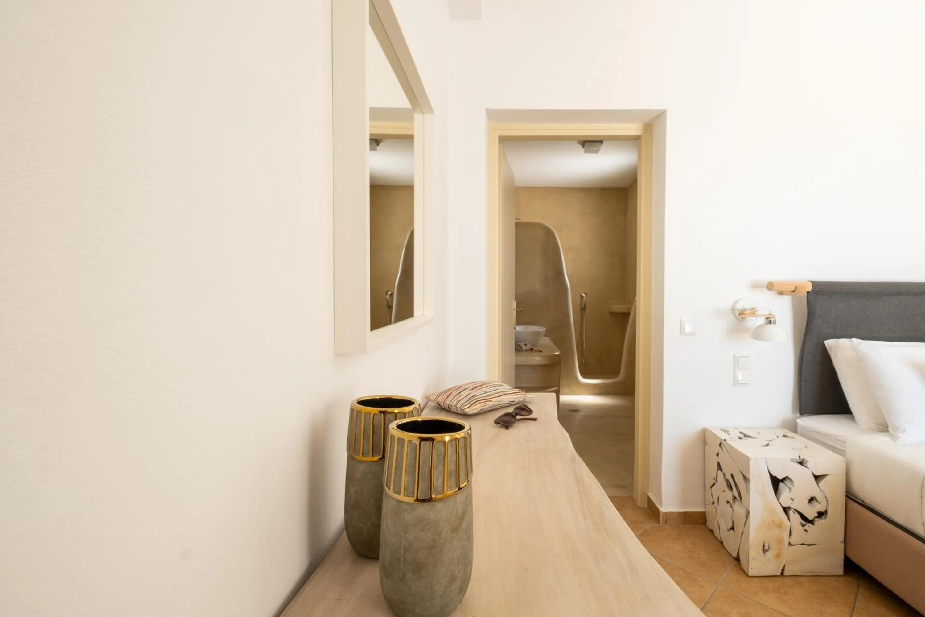 Toilet in White Orchid Villa