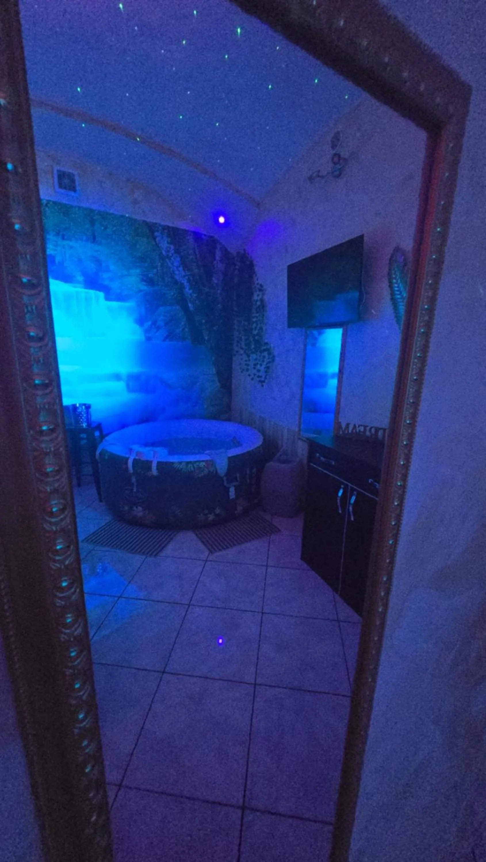 Hot Tub in pergolesi