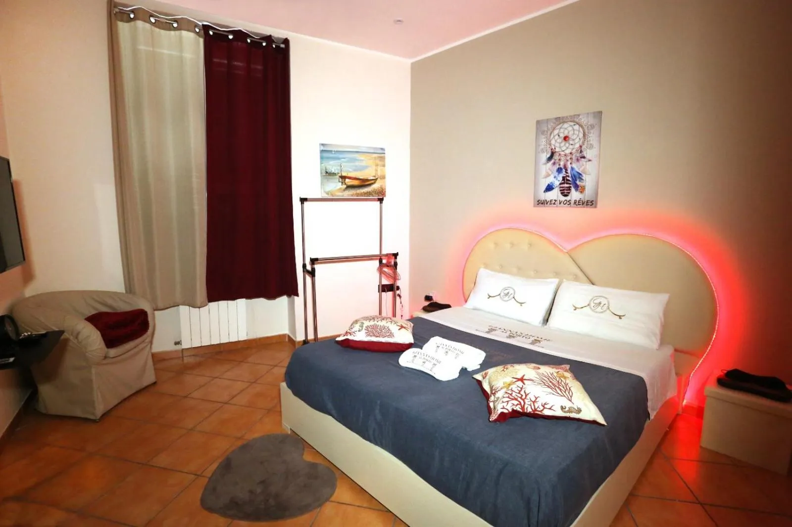 Bedroom in pergolesi