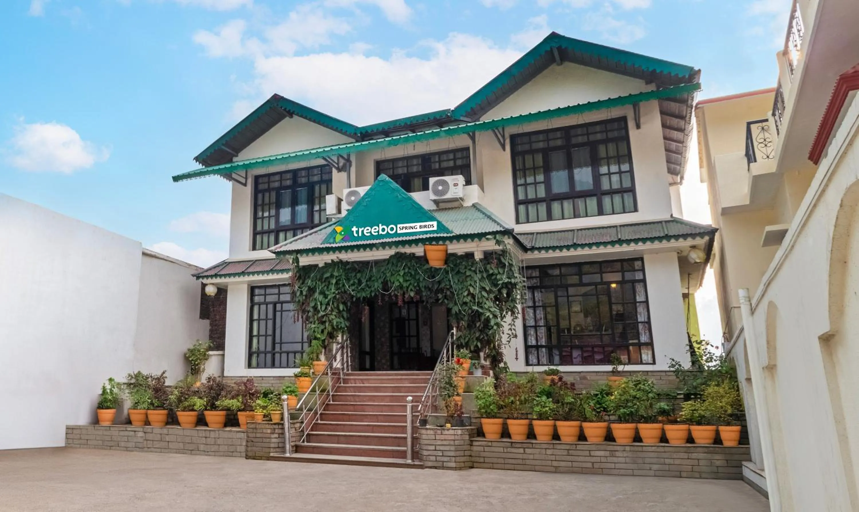 Property building in Treebo Spring Birds - Kainchi Dham