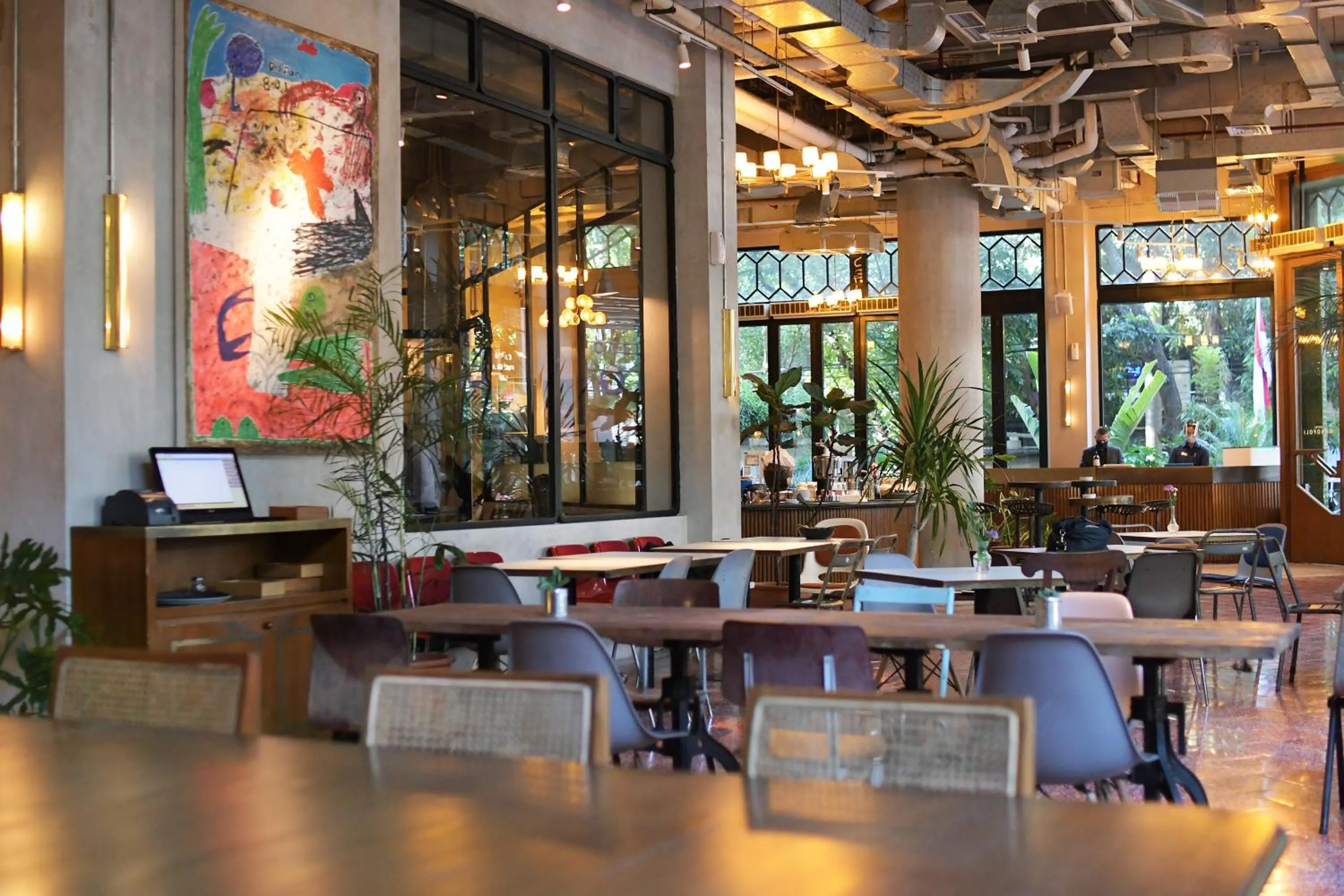 Restaurant/places to eat in Hotel Monopoli