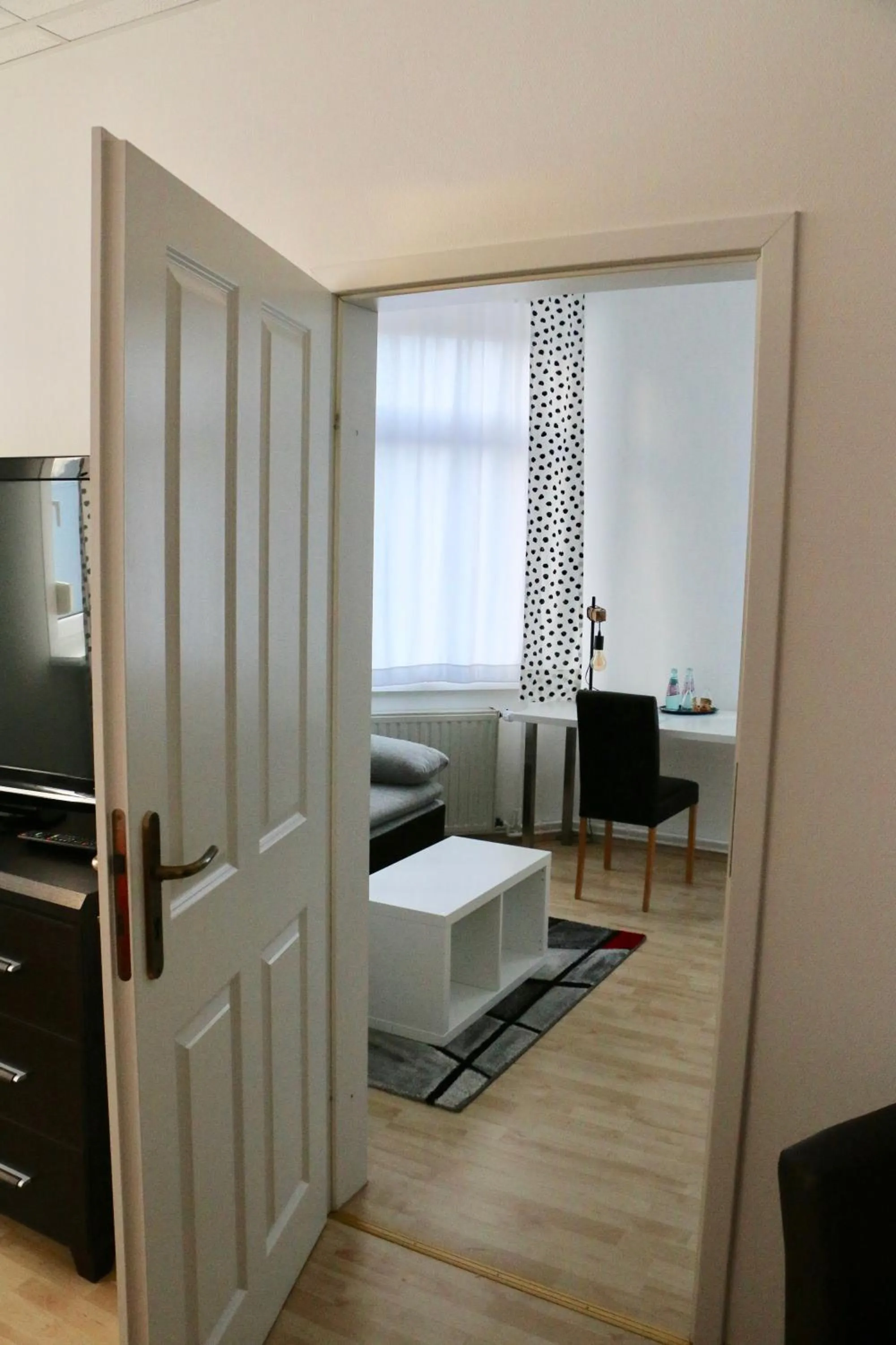 Seating area, Bed in Casa Hotel Neu-Isenburg