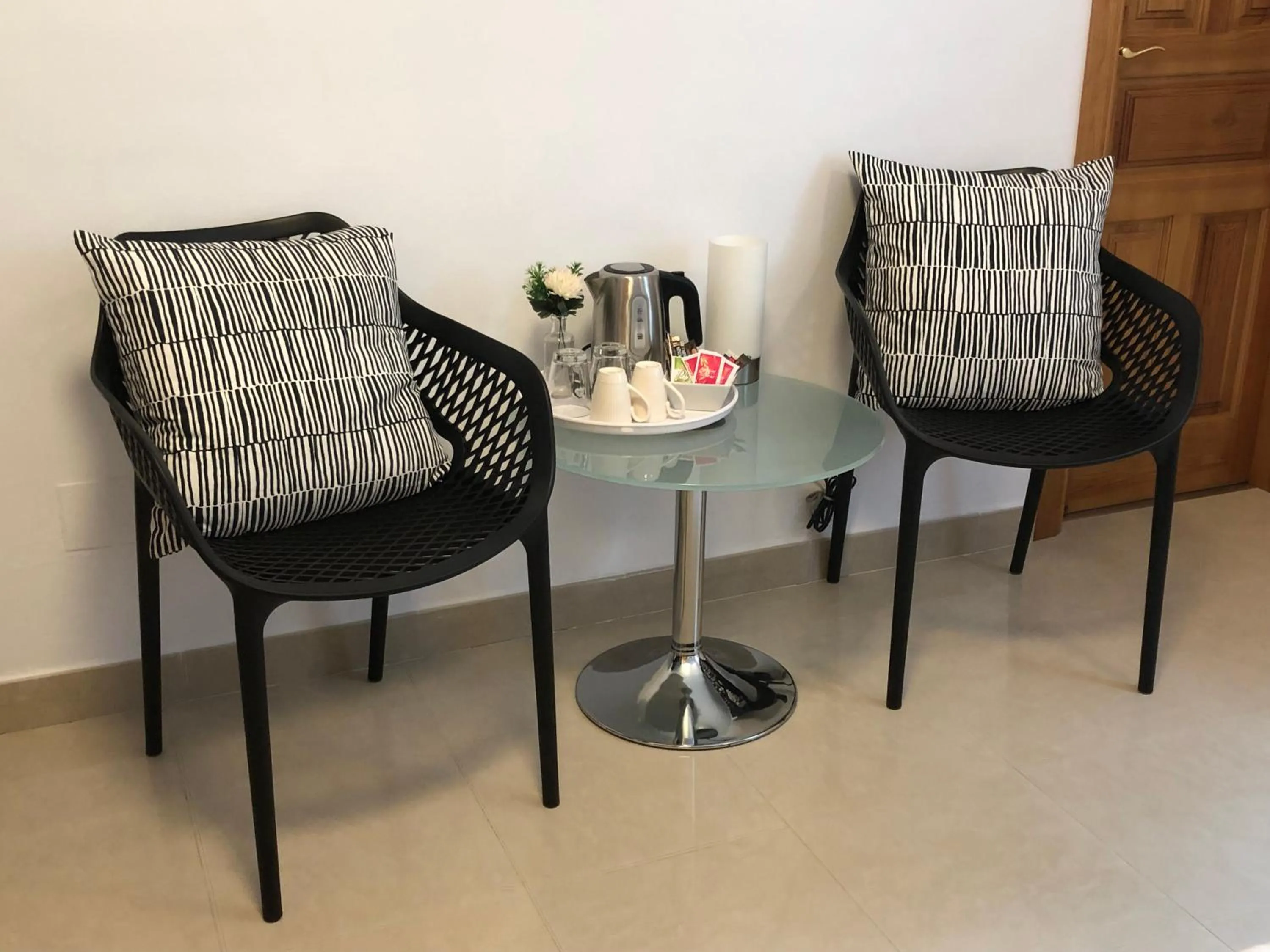 Coffee/tea facilities in B&B Villa Archez