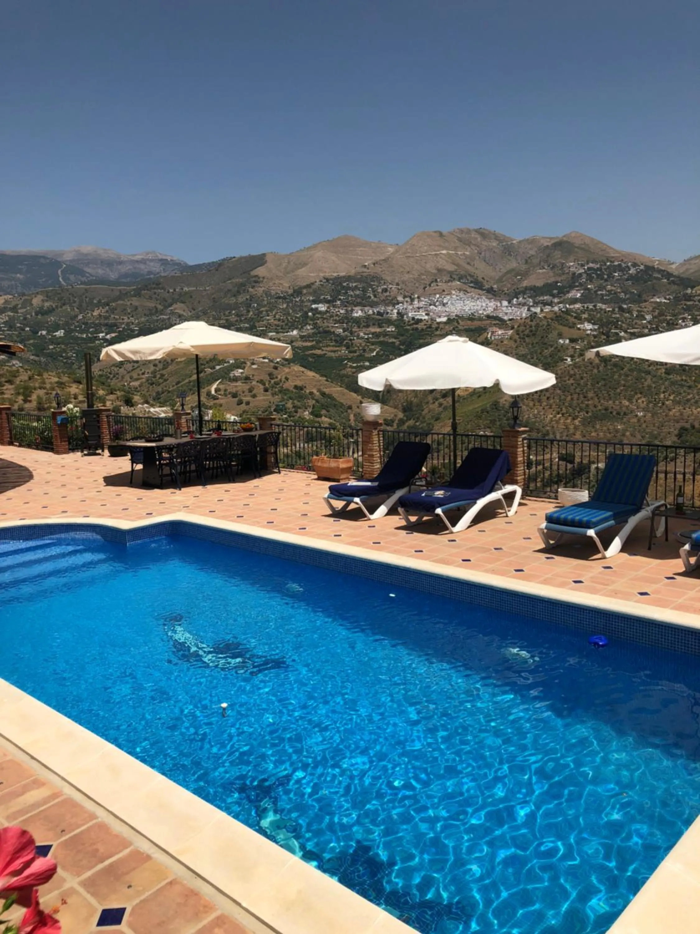 Swimming pool in B&B Villa Archez