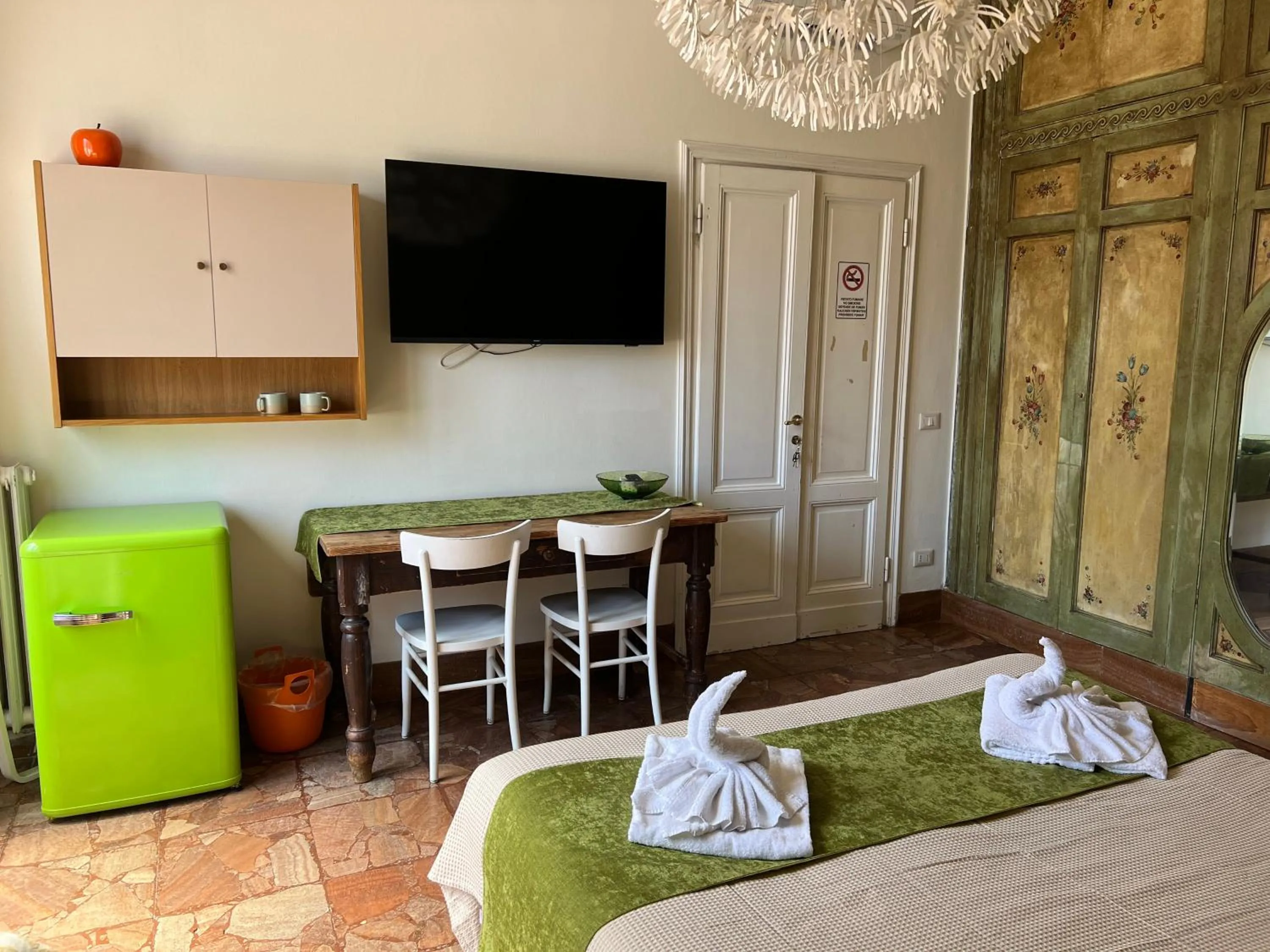 Bed in Artemente Florence B&B