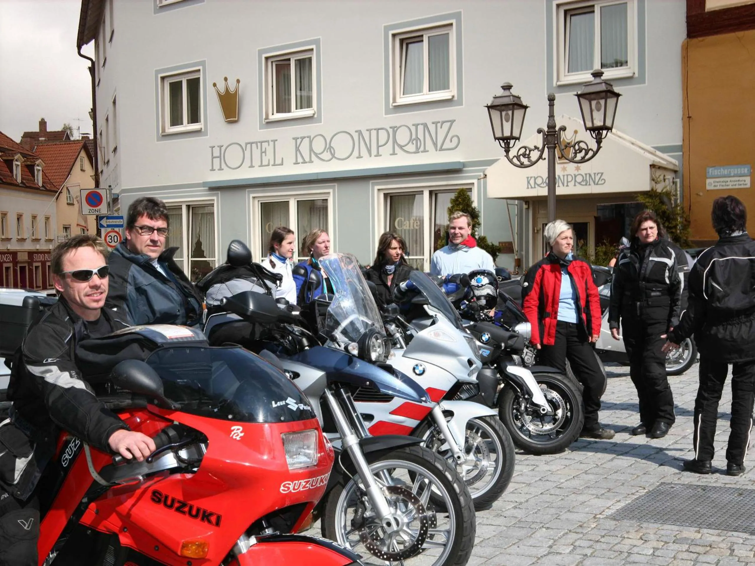 People in Hotel Kronprinz