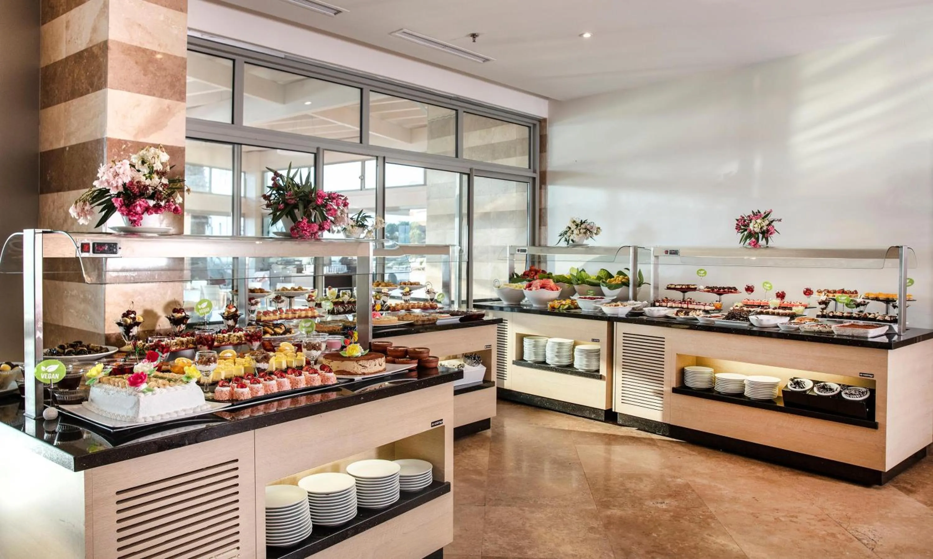 Restaurant/places to eat in Charisma De Luxe Hotel