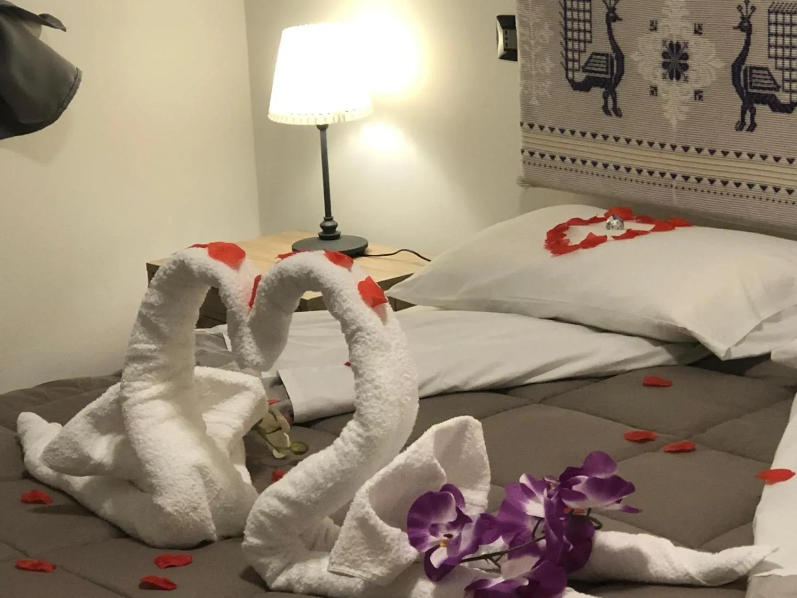 Decorative detail, Bed in I Fiori di Margherita Luxury B&B