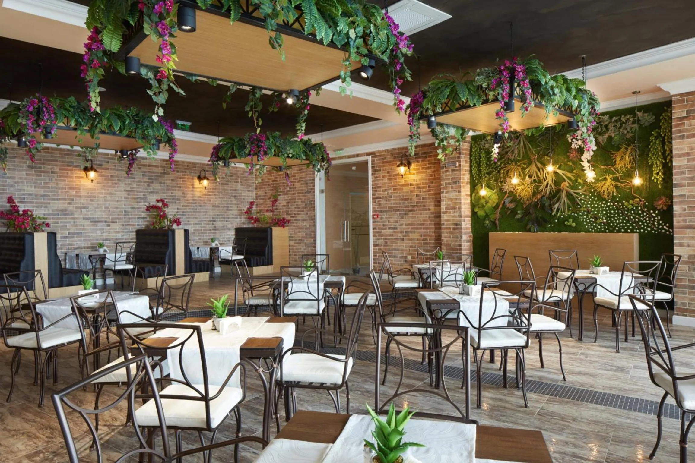 Restaurant/places to eat in Paradise Beach Residence - Ultra All Inclusive