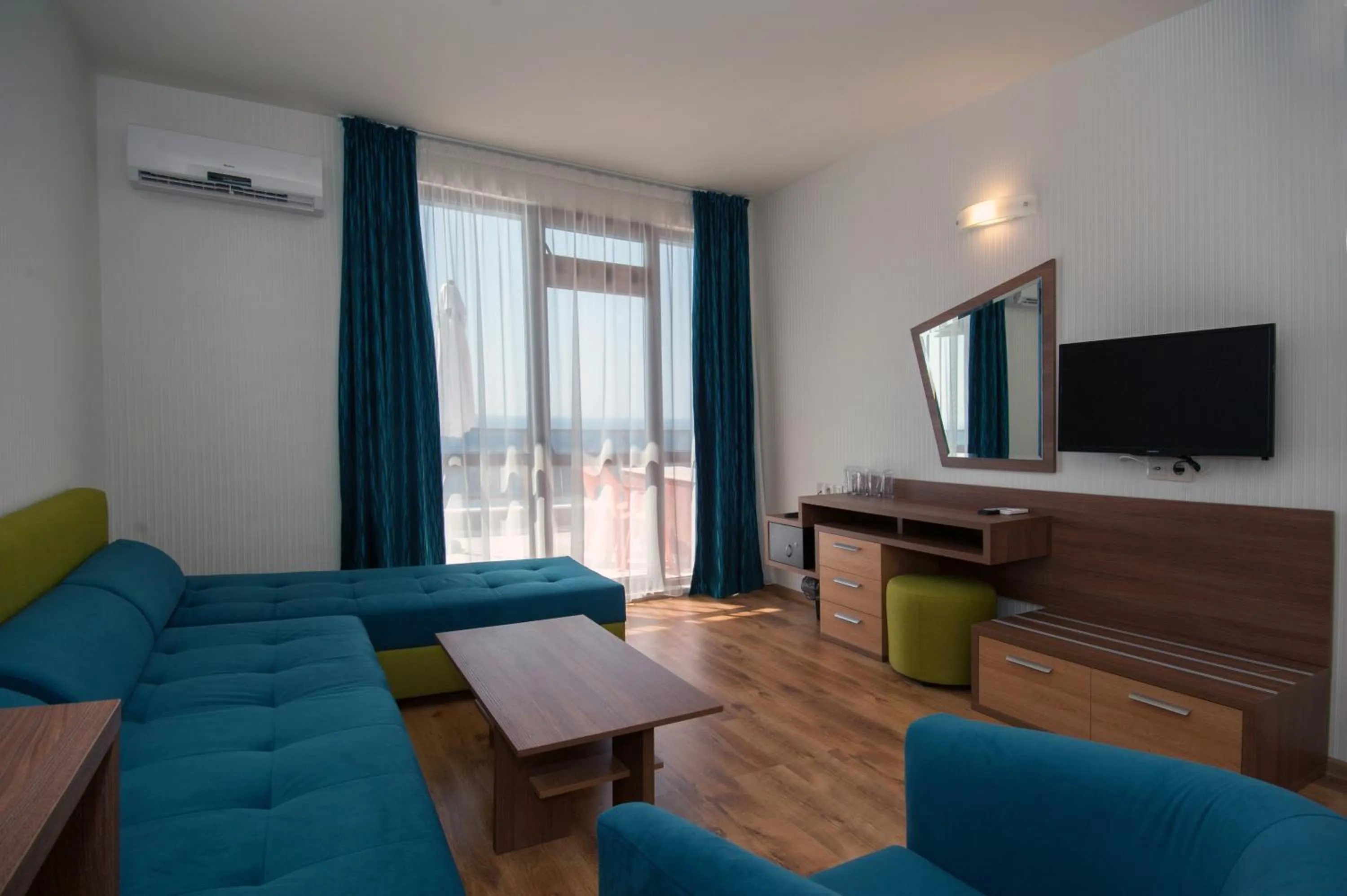 Communal lounge/ TV room in Paradise Beach Residence - Ultra All Inclusive