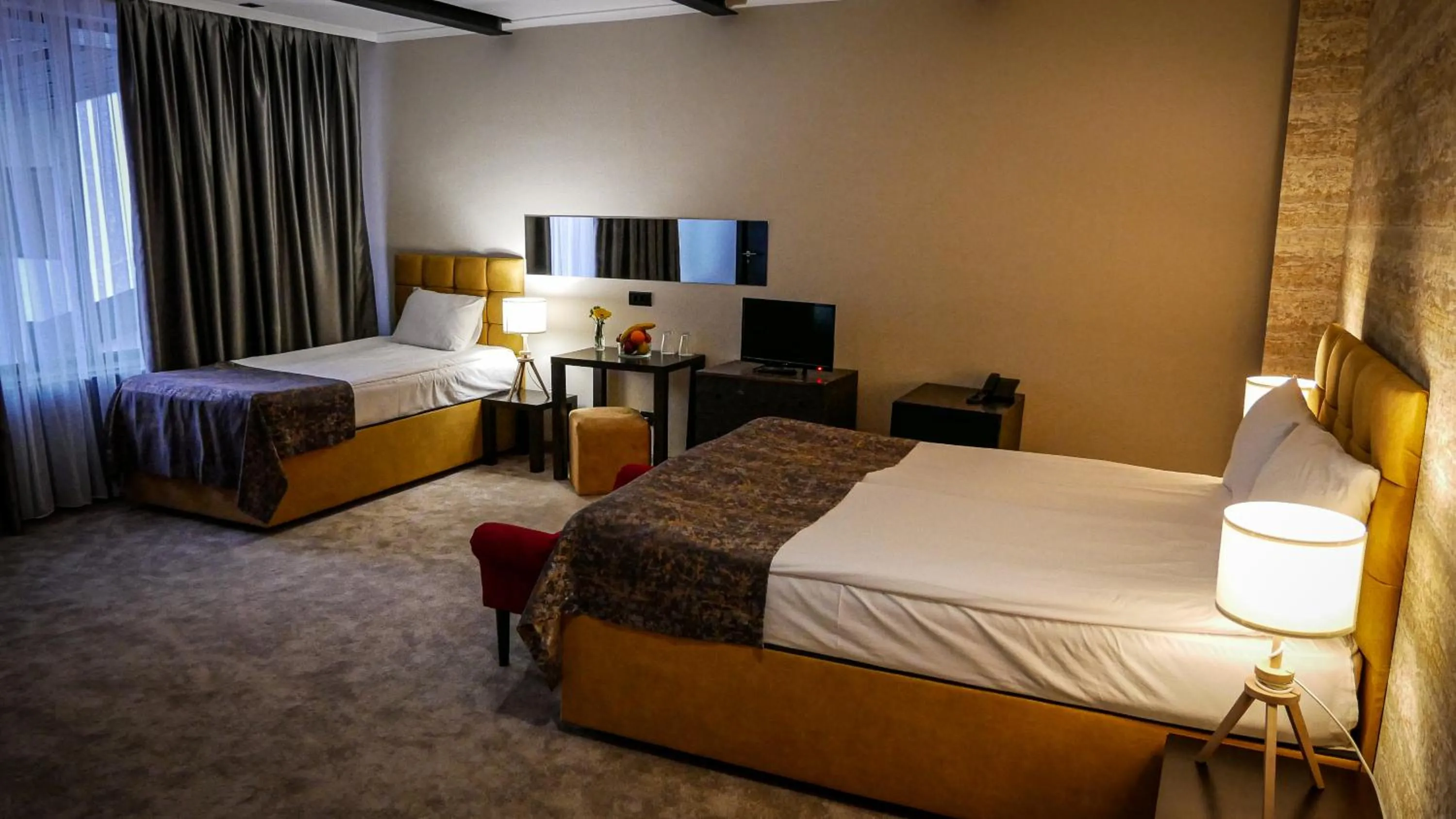 Photo of the whole room, Bed in Riverside Boutique Hotel