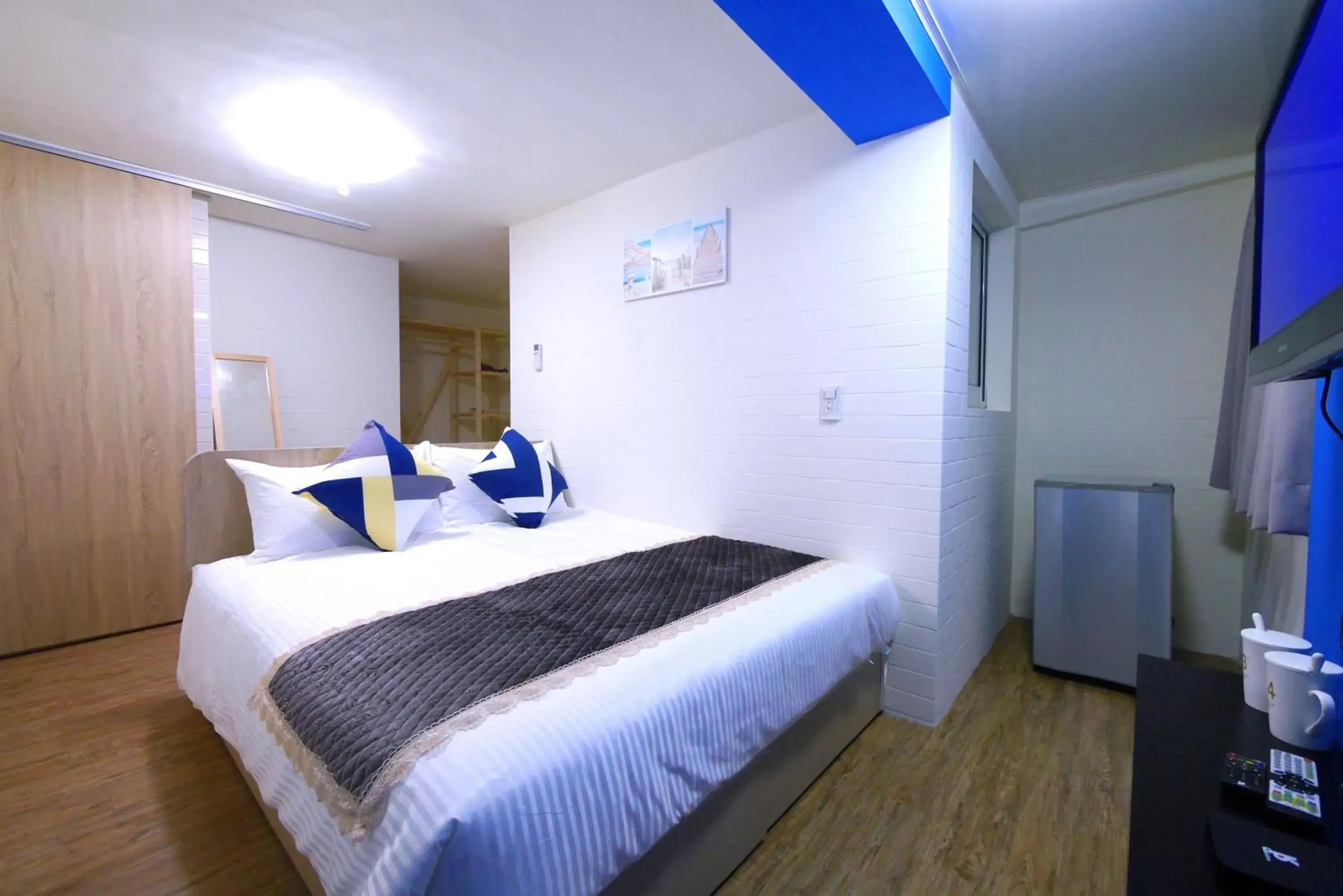 Double Room with Private Bathroom in Traveler Station Double Room with Private Bathroom in Traveler Station