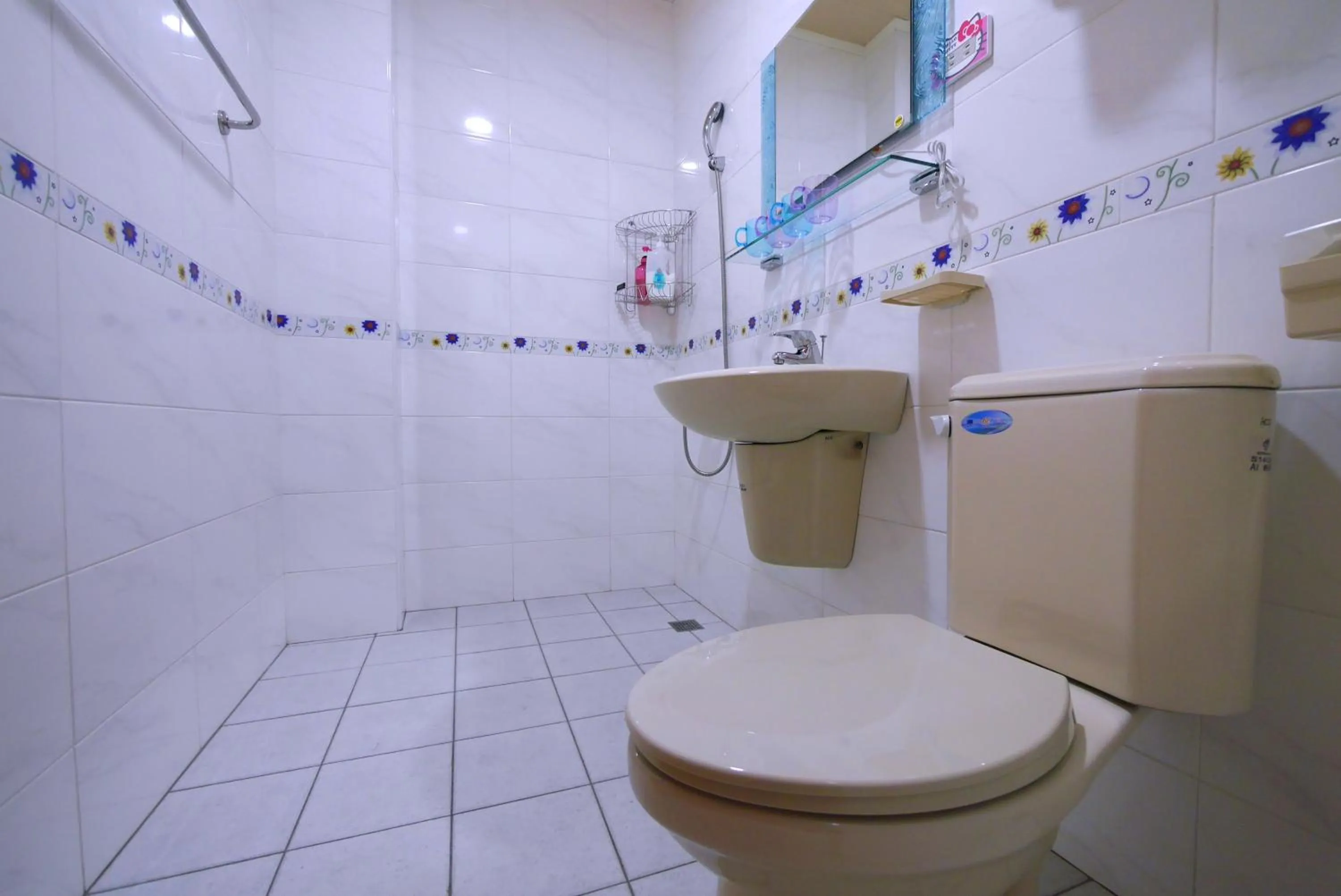 Bathroom in Traveler Station