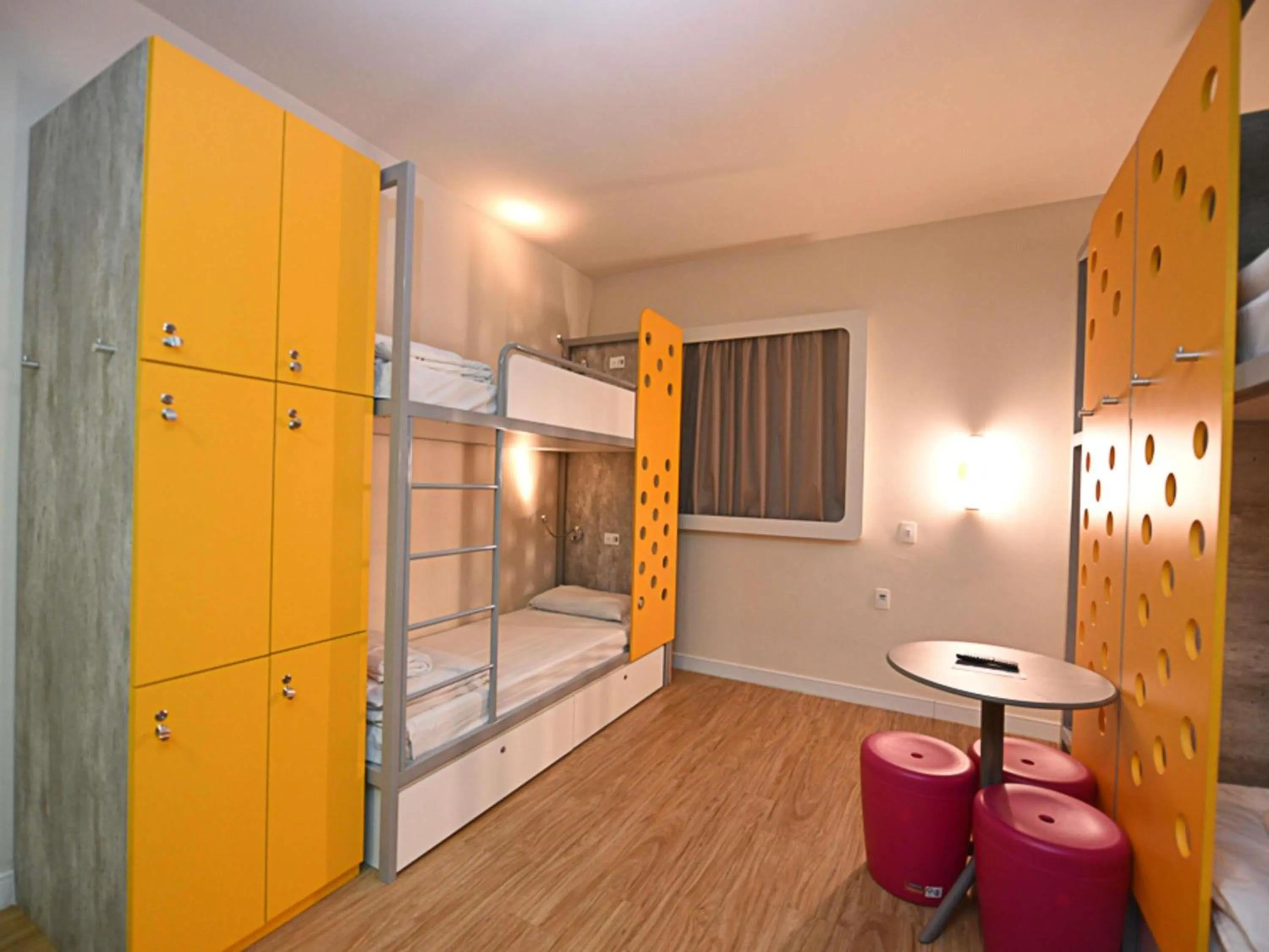 Bedroom, Bed in ibis budget Santos Gonzaga