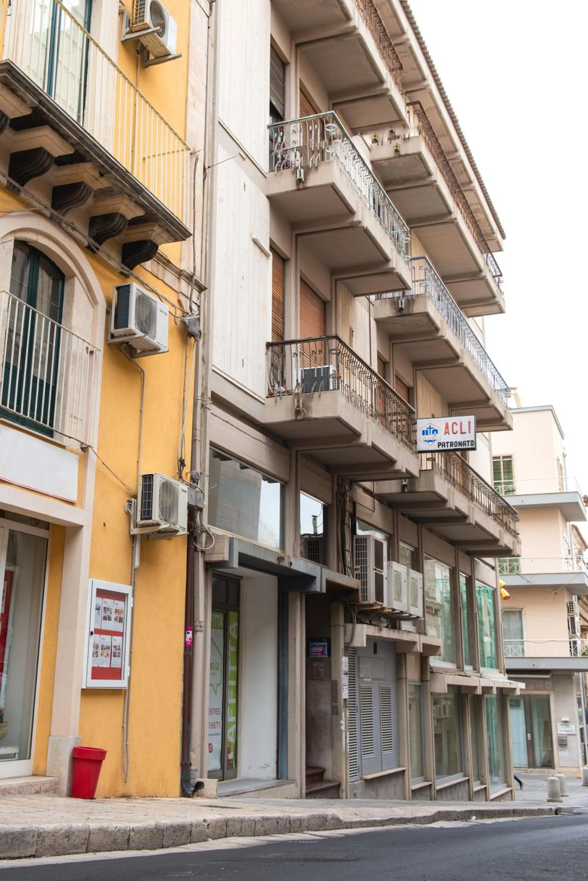 Property building in Casa Qosi B&B