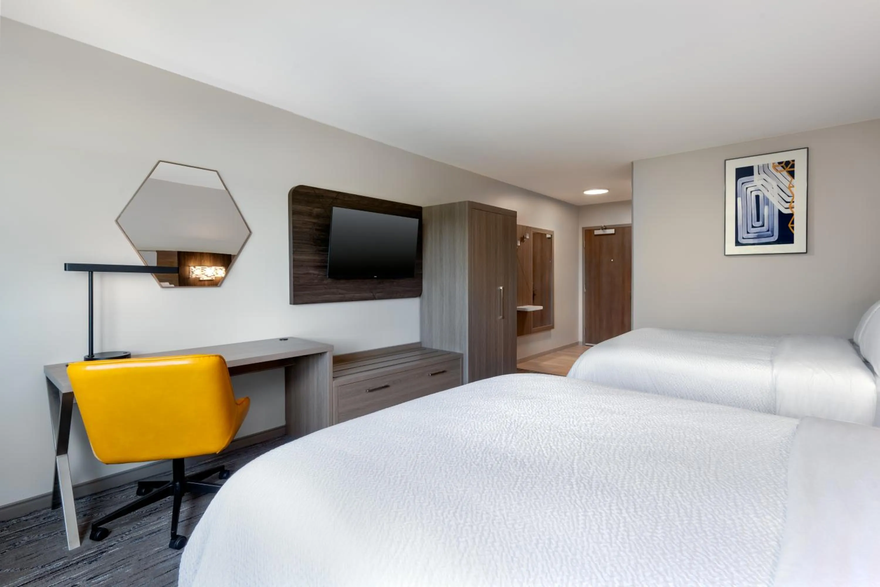 Bed in Holiday Inn Express & Suites Pittsfield-Lenox-Berkshires by IHG