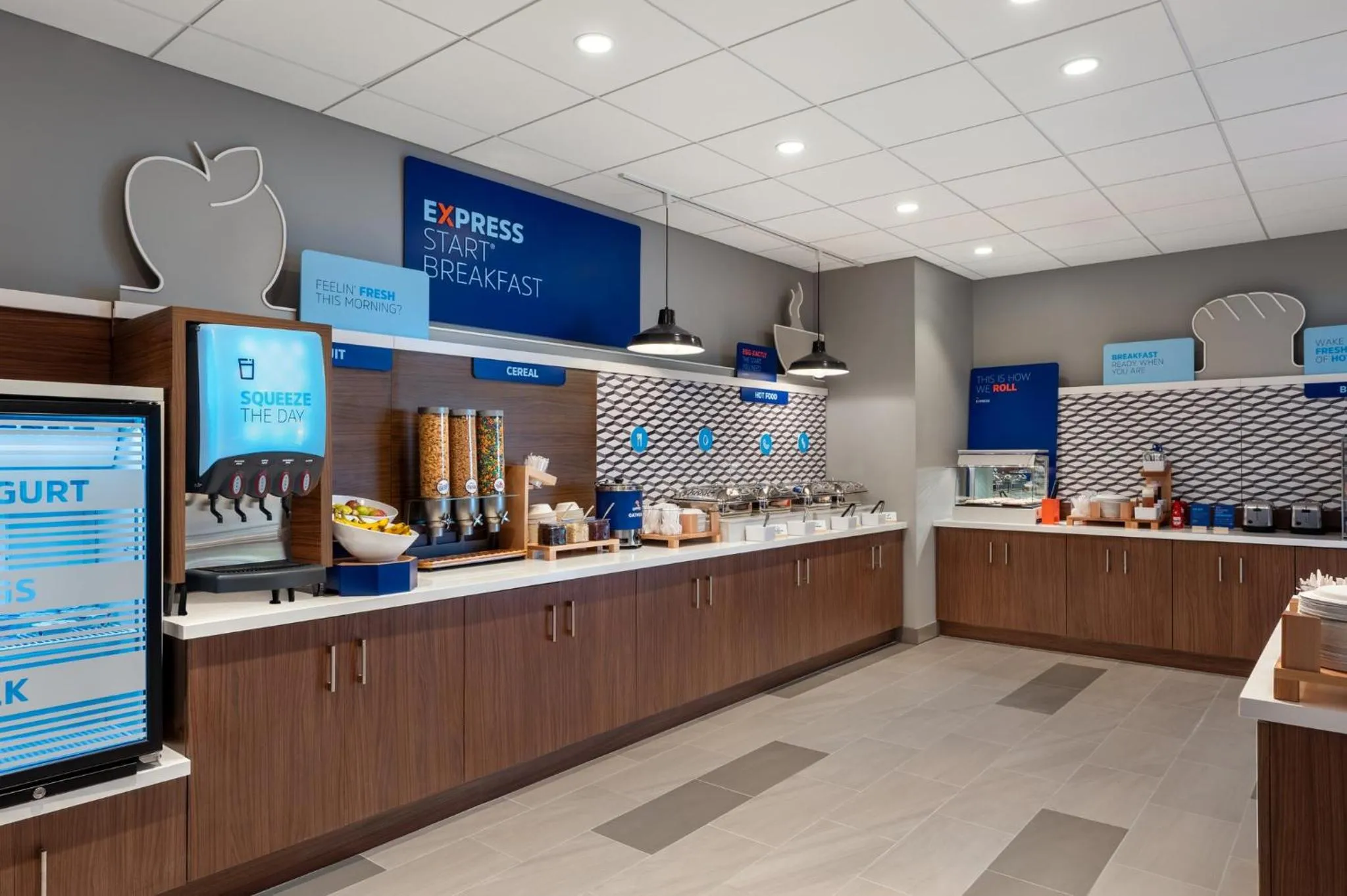 Breakfast in Holiday Inn Express & Suites Pittsfield-Lenox-Berkshires by IHG