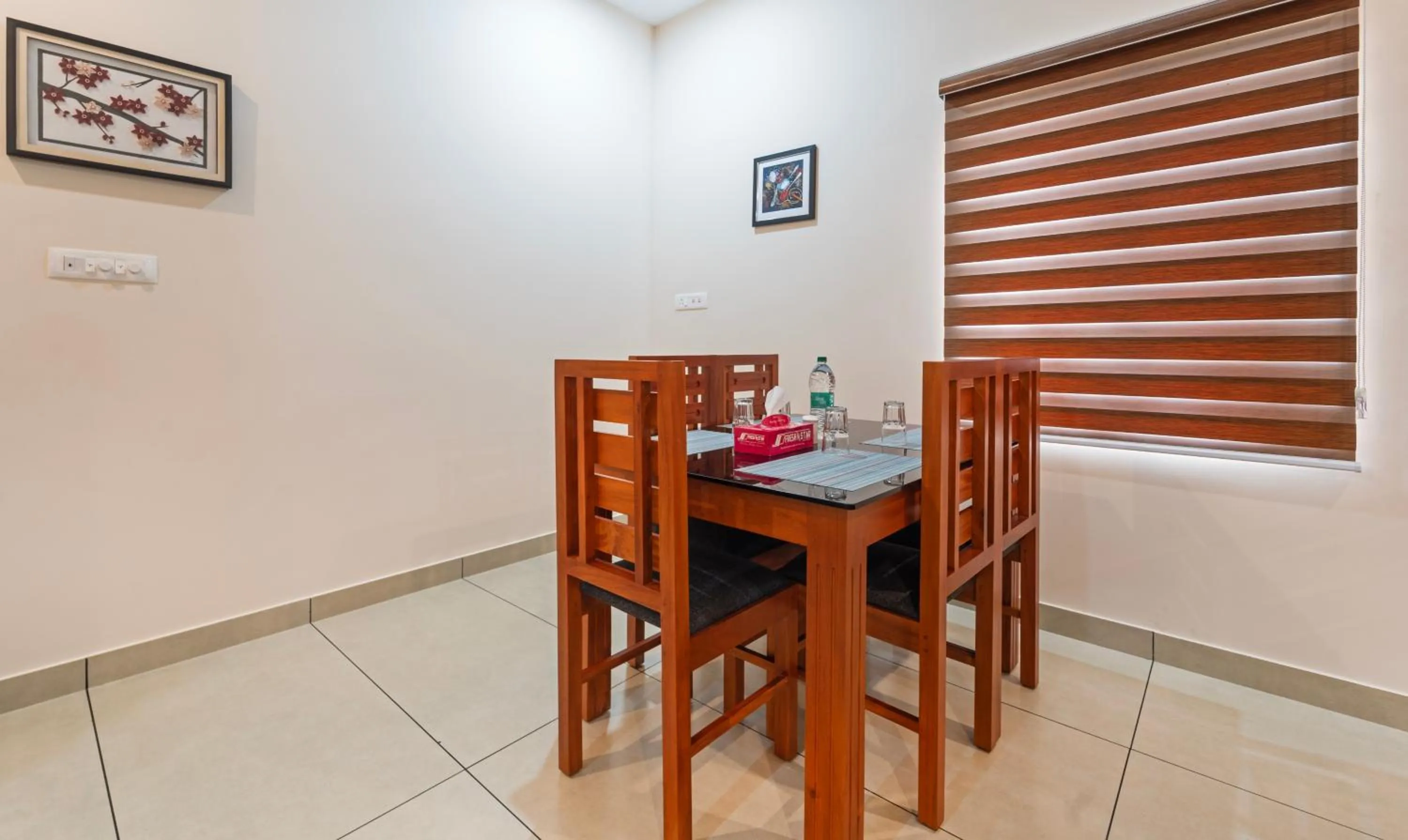 Dining area in Treebo Thoduvas Star Plaza Cochin Airport