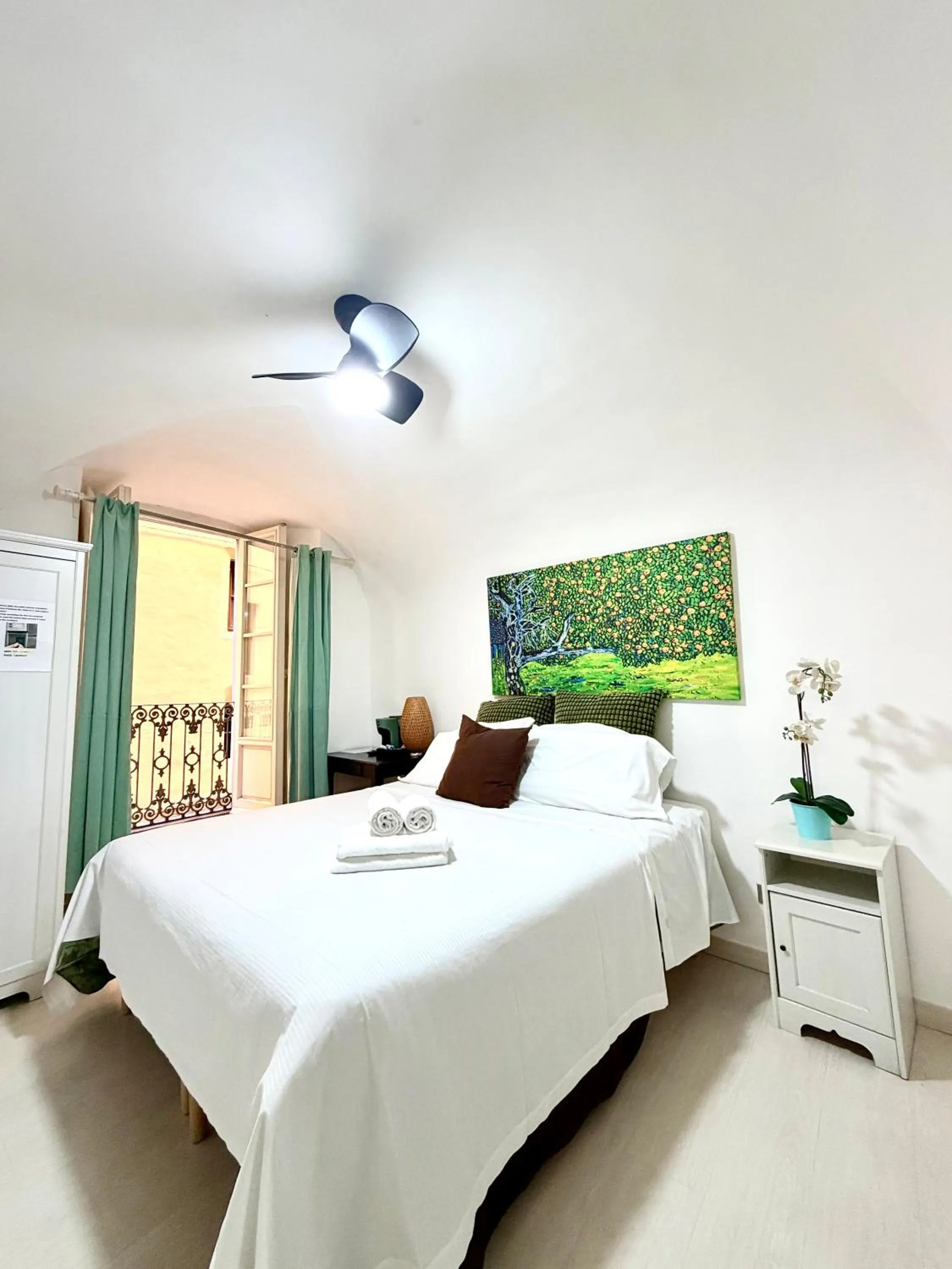 Bed in Gattopardo Rooms Florence