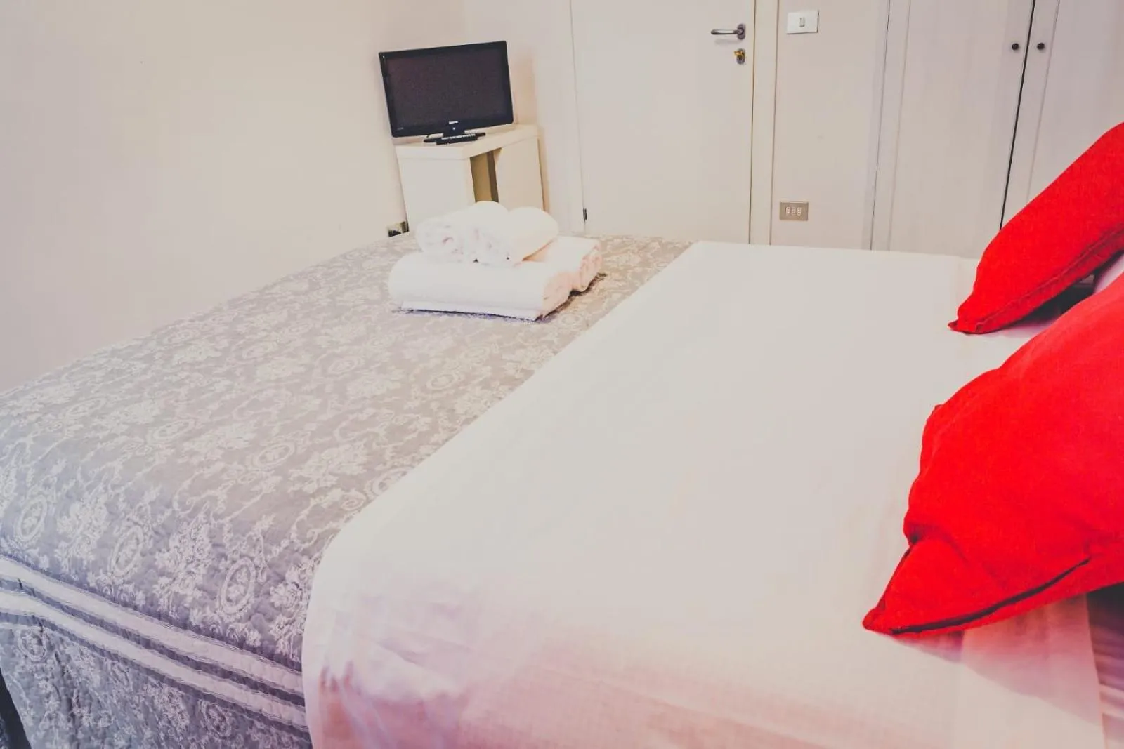 Decorative detail, Bed in Gattopardo Rooms Florence