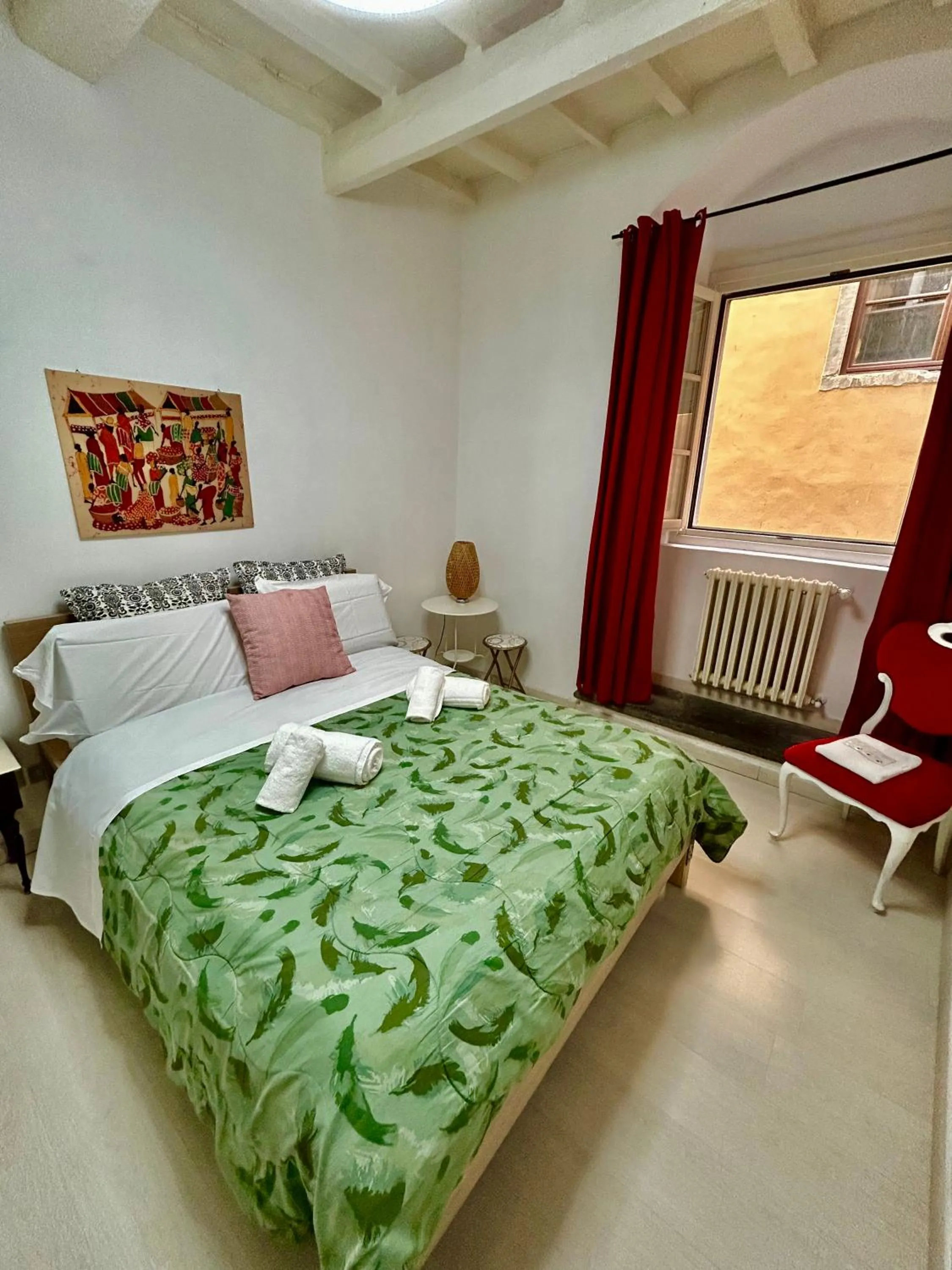 Bedroom, Bed in Gattopardo Rooms Florence