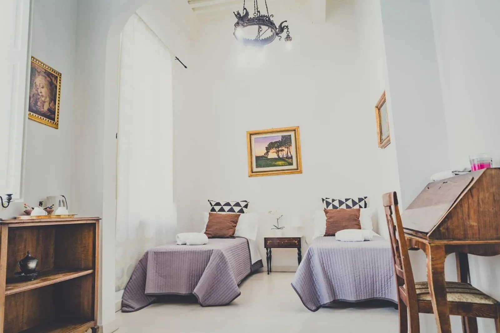 Photo of the whole room in Gattopardo Rooms Florence