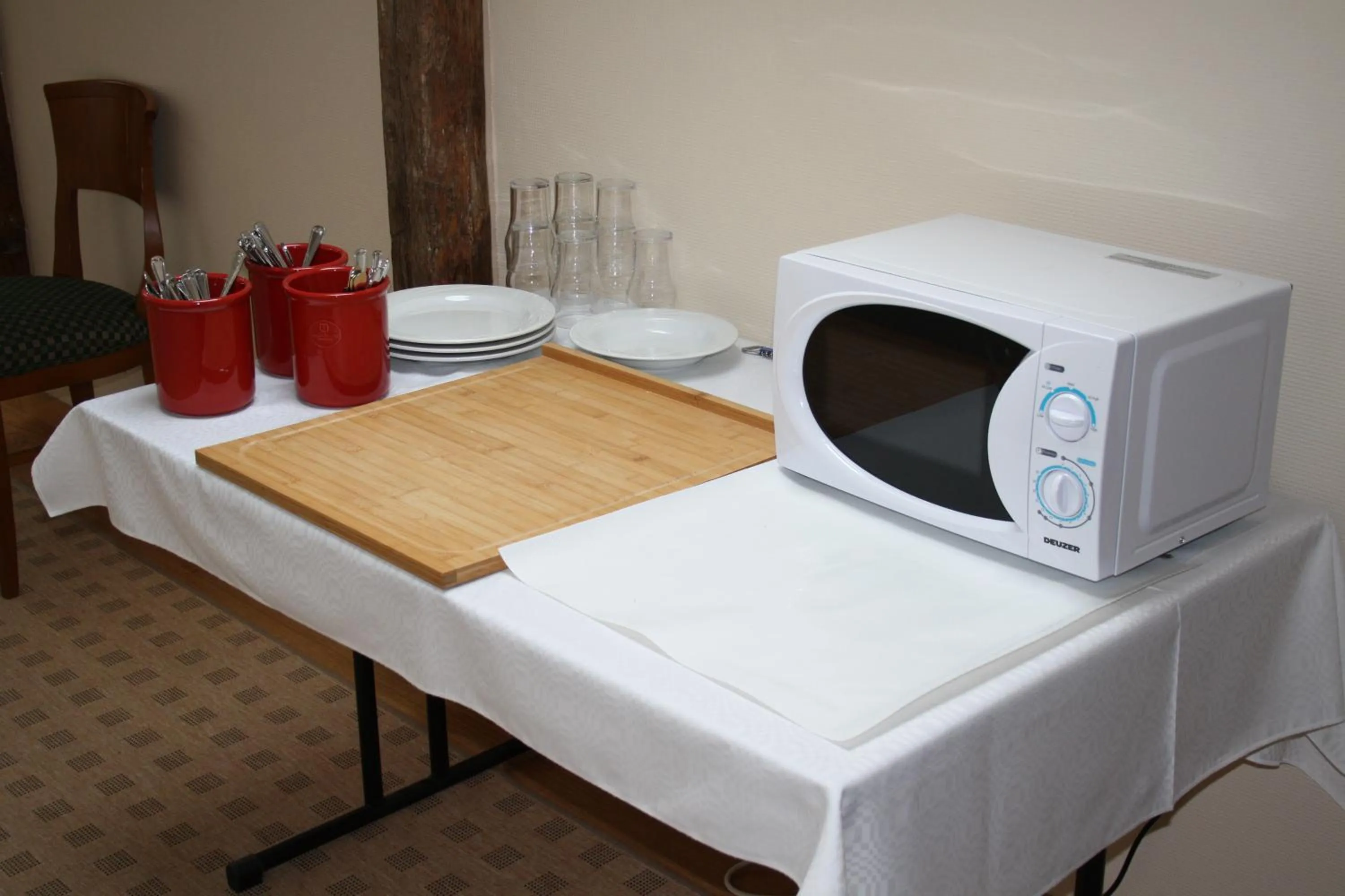 Communal kitchen in Hotel Stallbacken Nagu