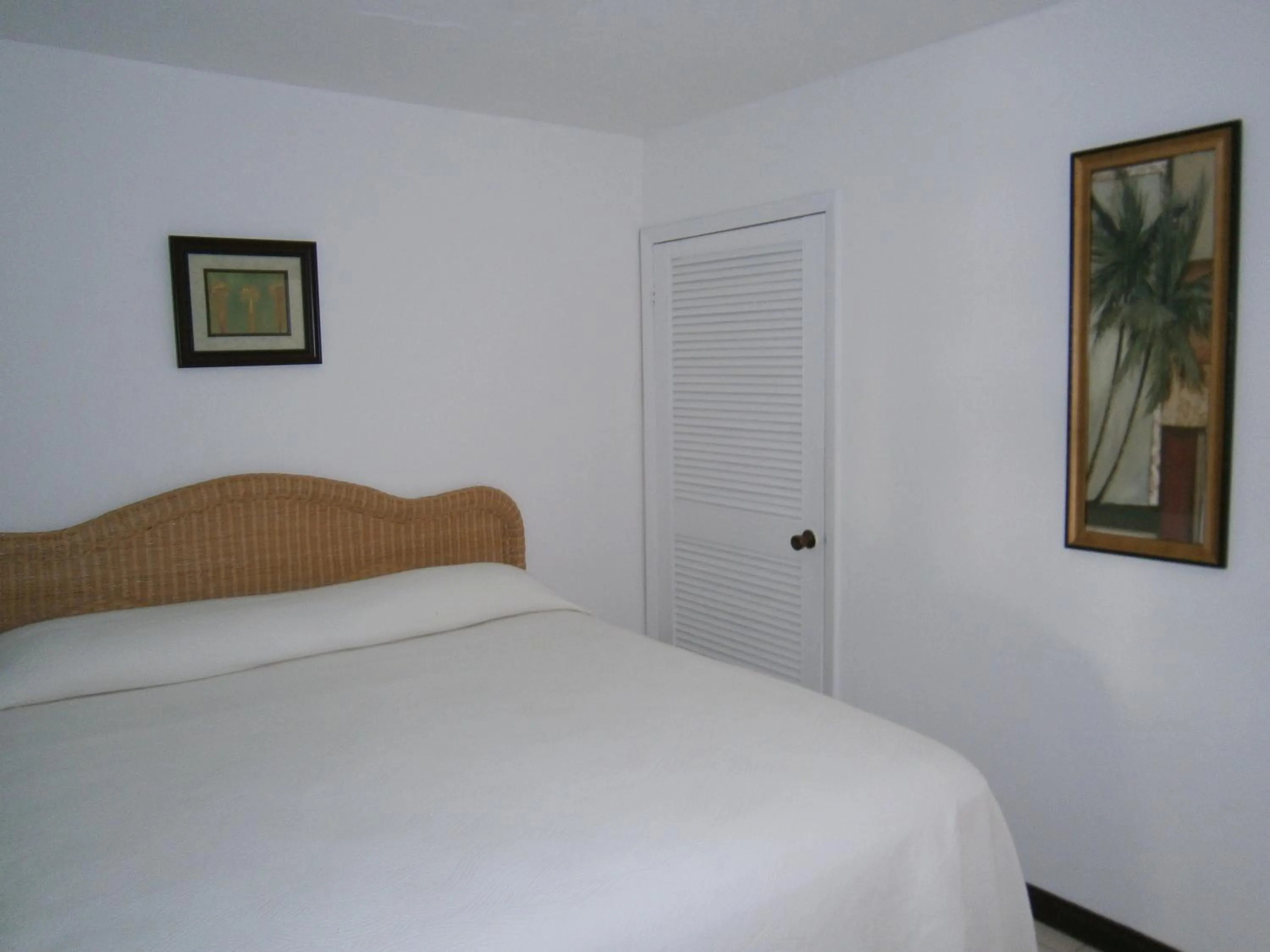 Bedroom, Bed in L'Esperance Hotel