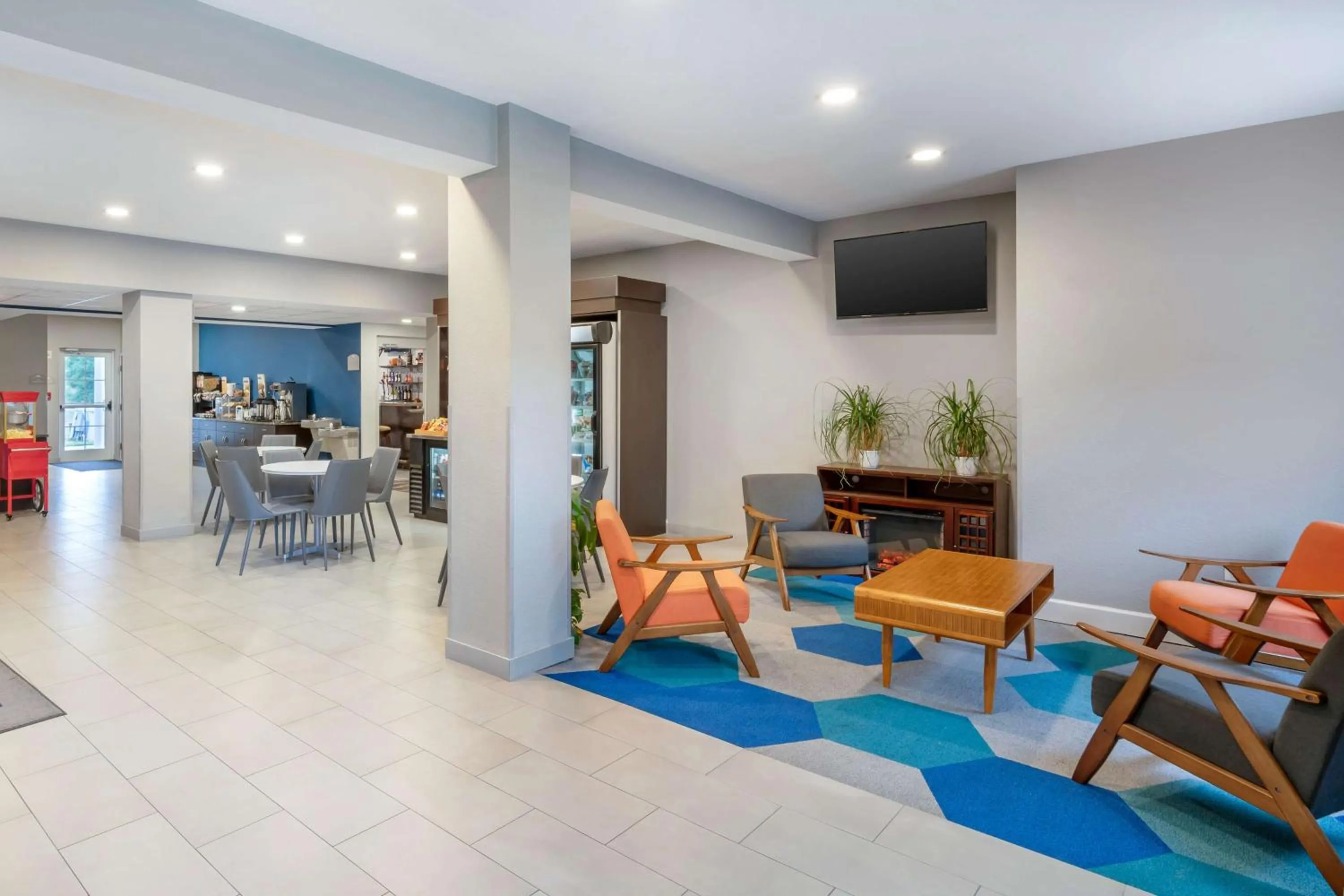 Lobby or reception in Microtel Inn & Suites by Wyndham Brooksville